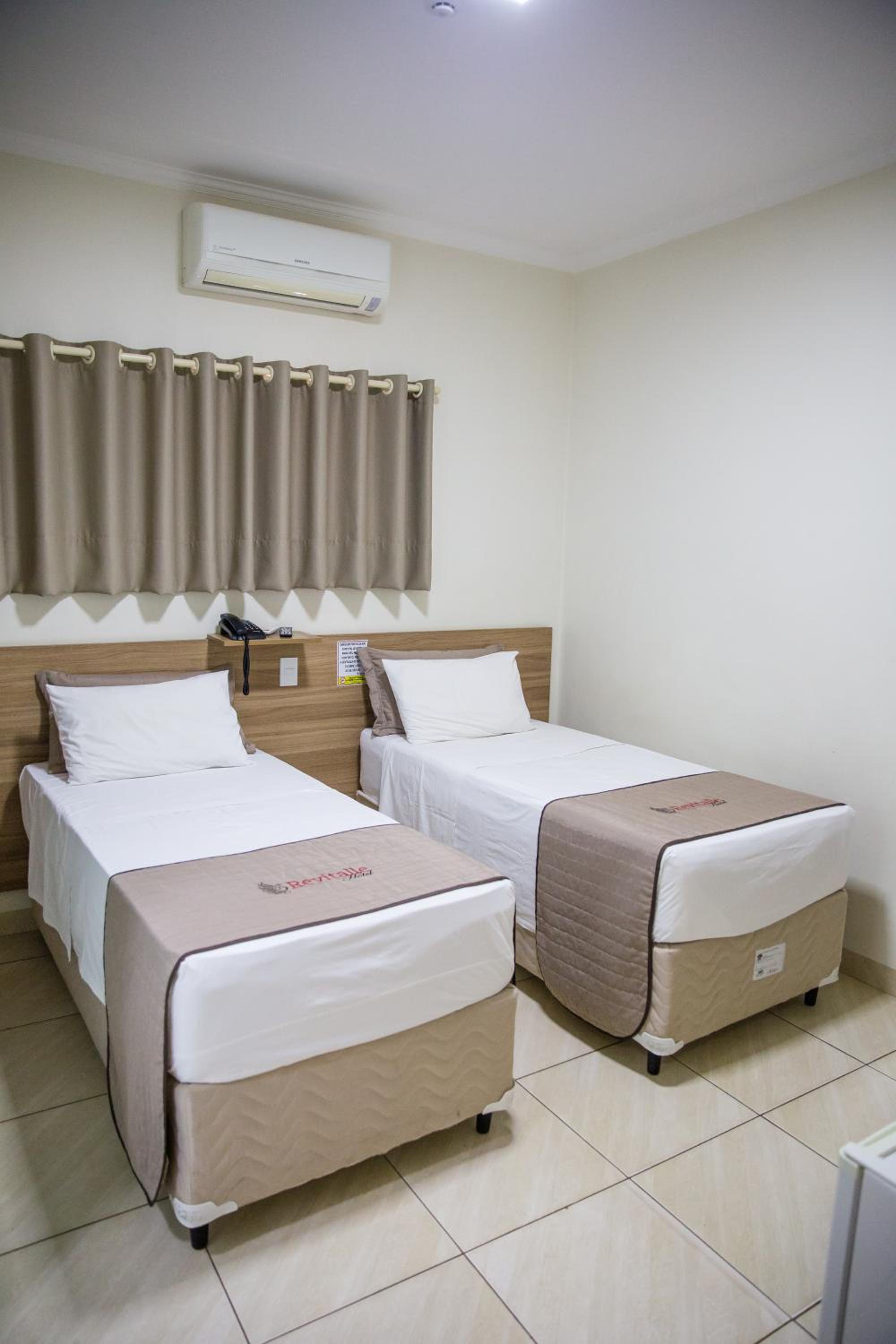 Deluxe Twin Room photo 1