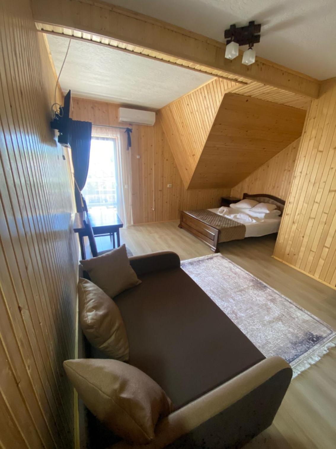 Deluxe Triple Room photo 2