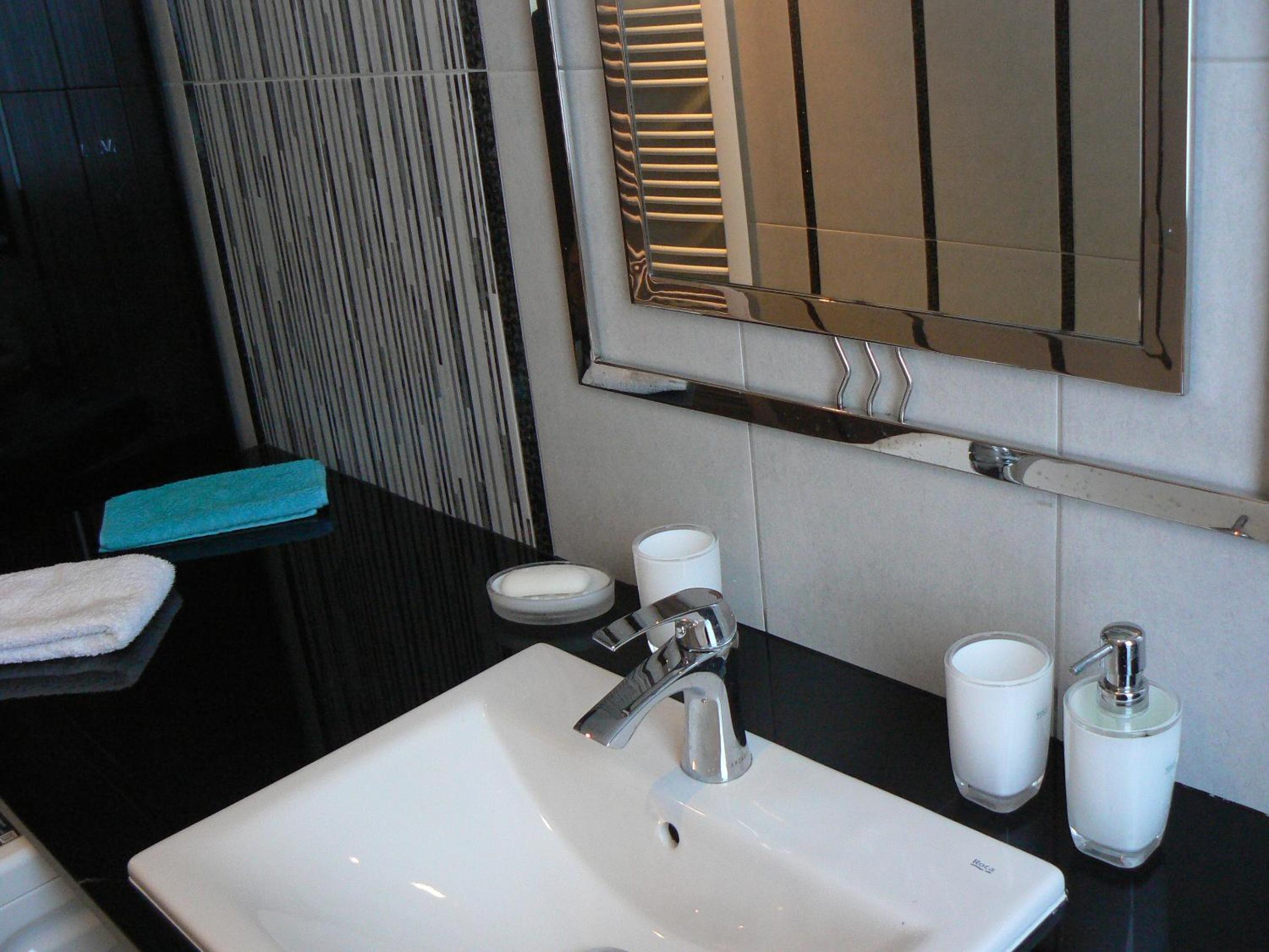 Apartment - Ground Floor photo 3