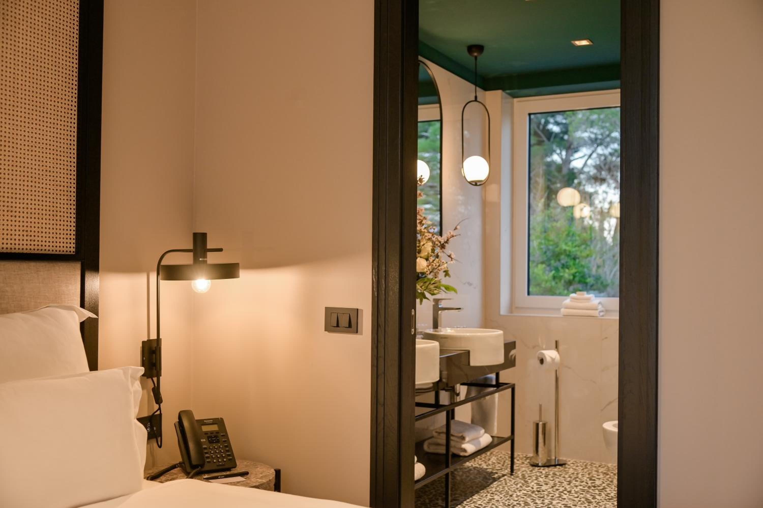 Superior Room - Photo 6