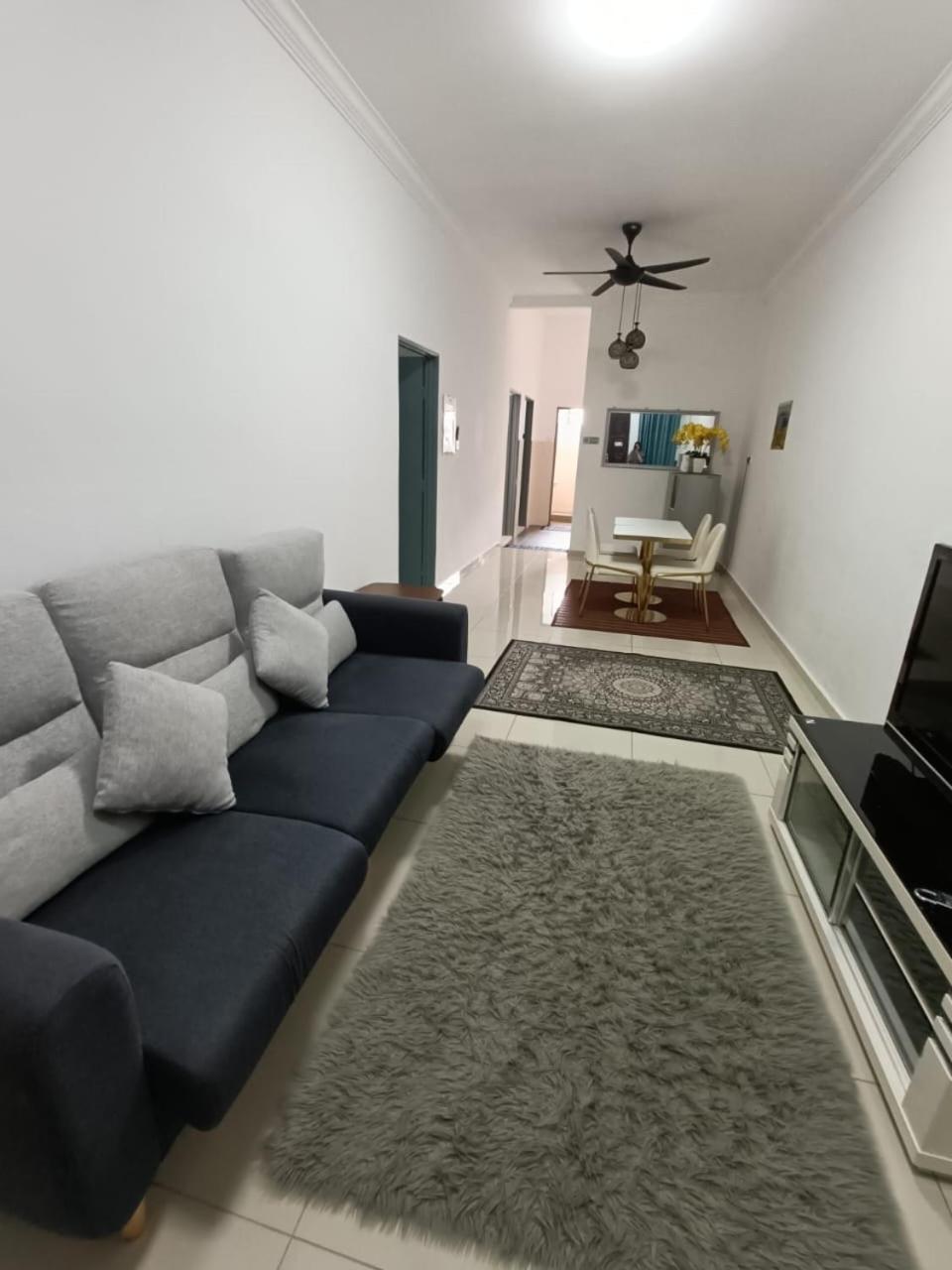 Three-Bedroom House photo 1