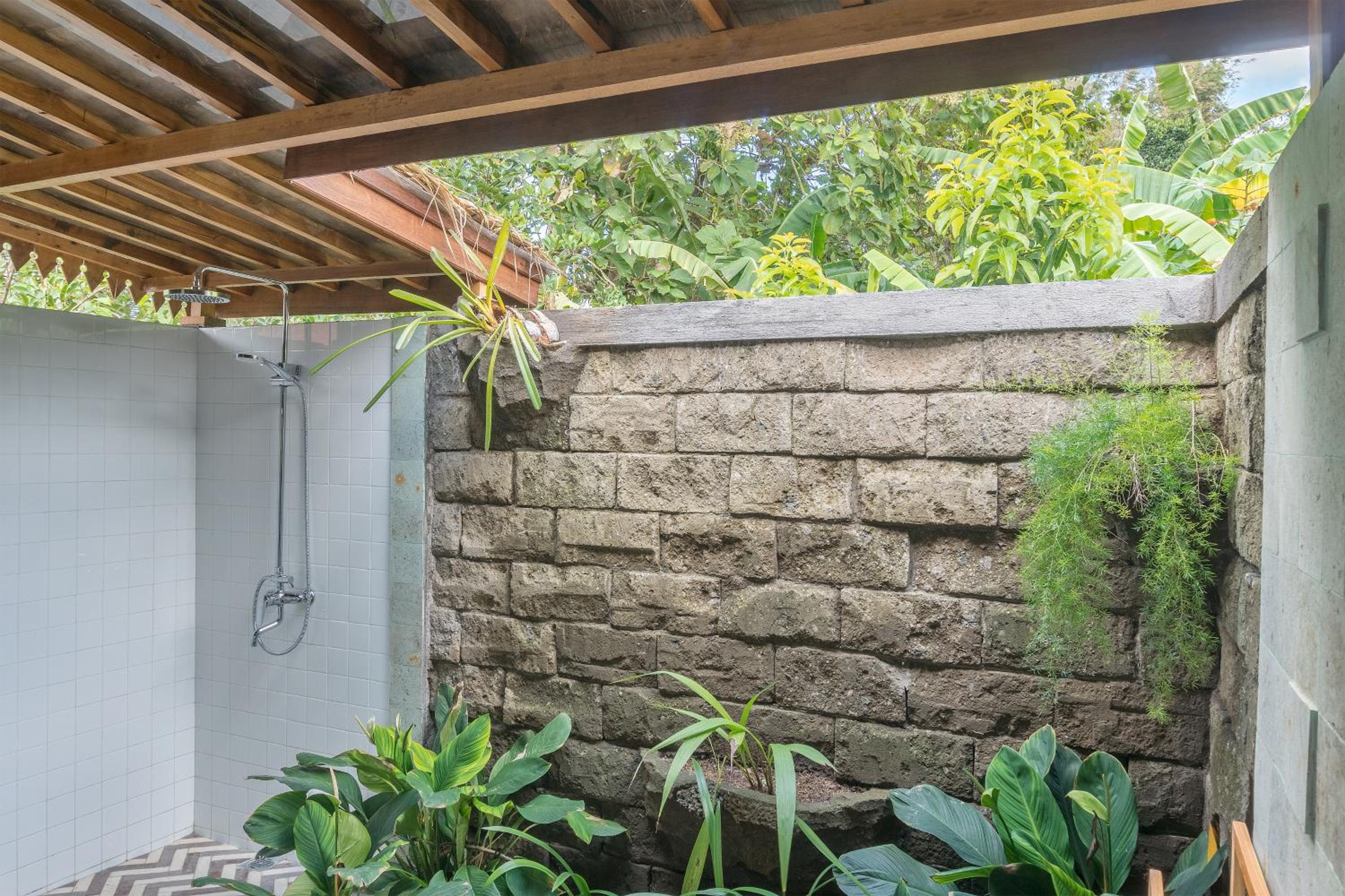Deluxe Double Room with Private Open-Air Bathroom photo 2