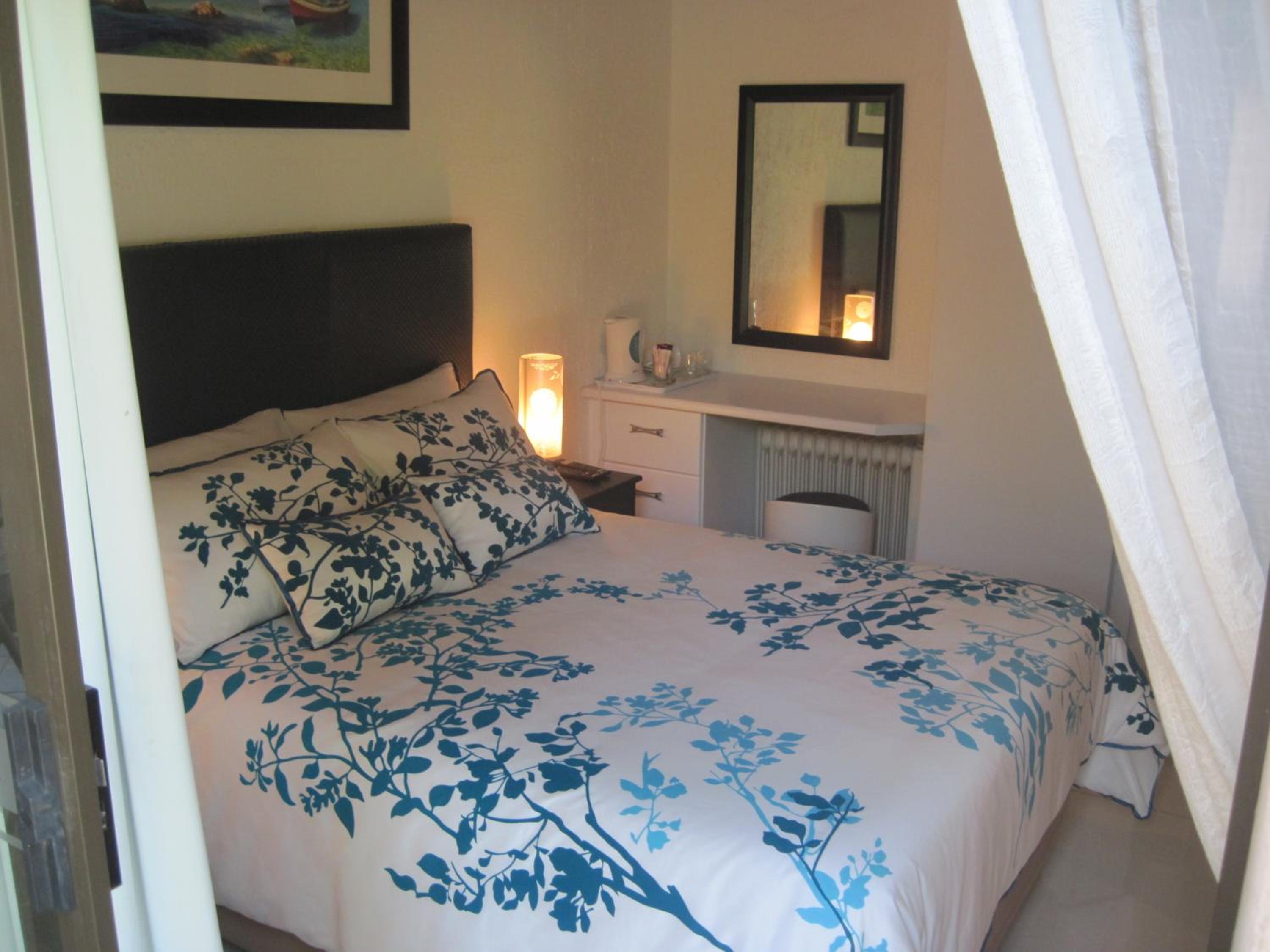 Standard Double Room with Private Bathroom photo 1