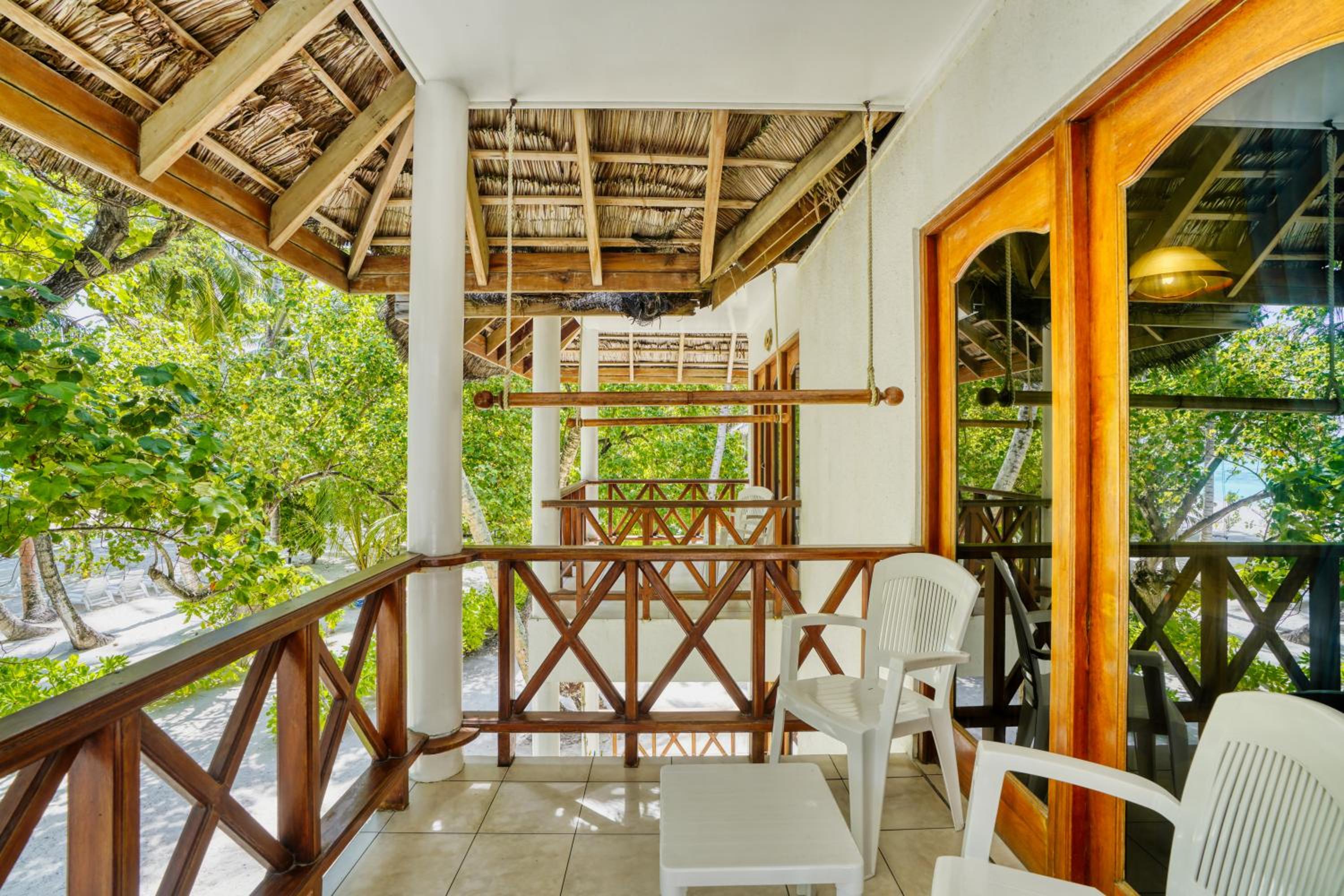 Deluxe Sky Room with Balcony  - Photo 6