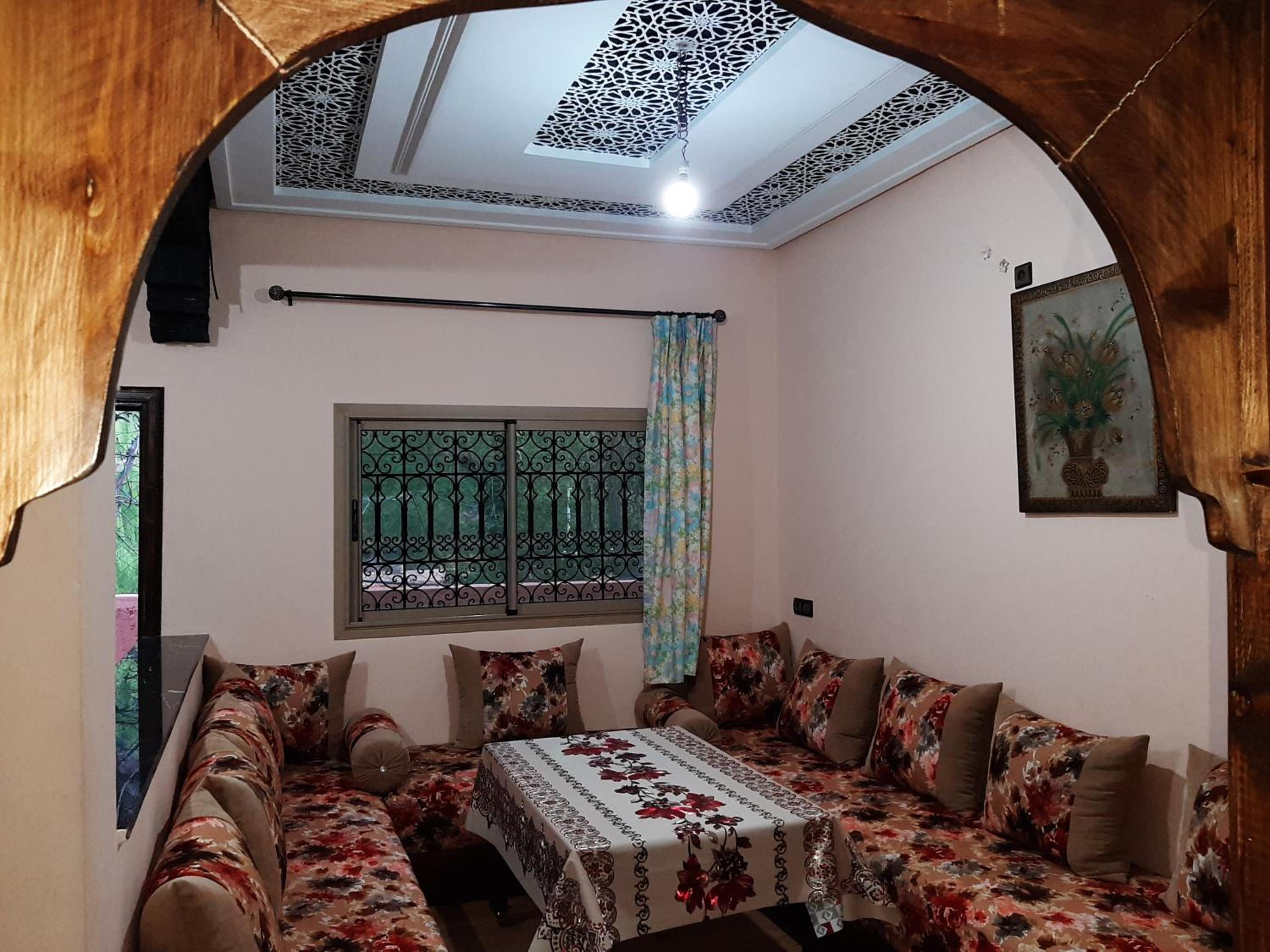 Two-Bedroom Apartment - Photo 9