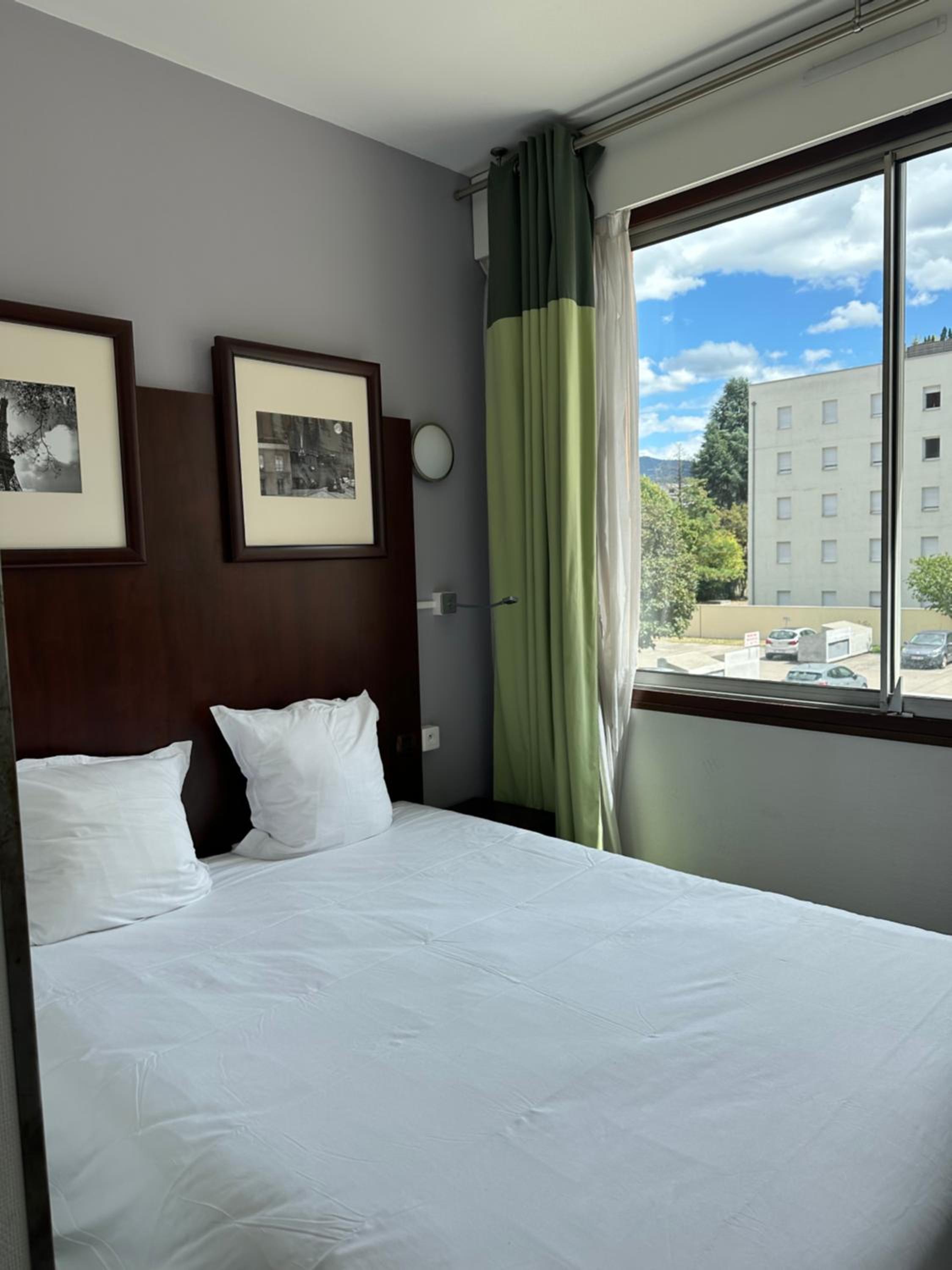 Single Room - Photo 1