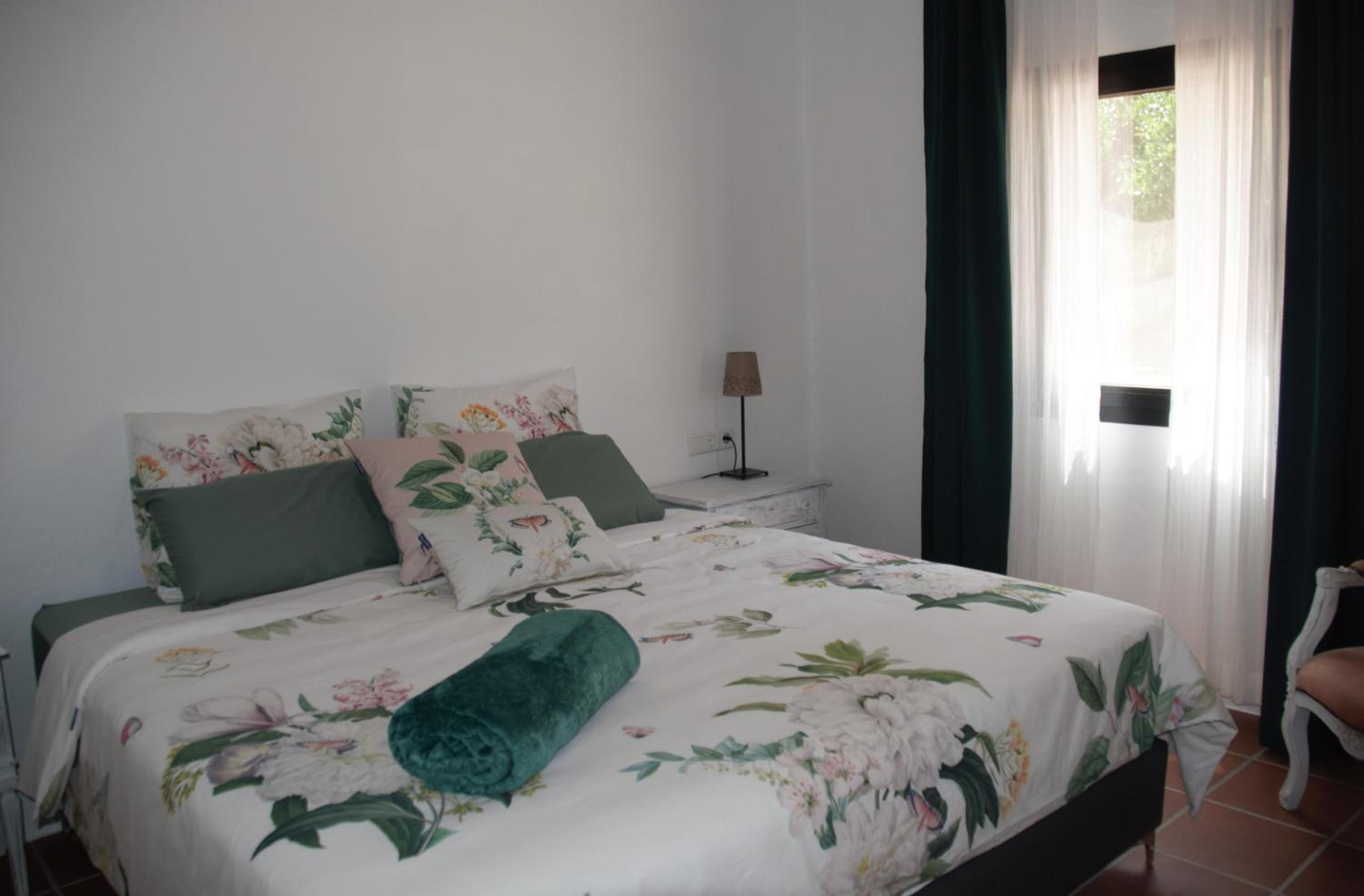 Deluxe Double or Twin Room photo 3