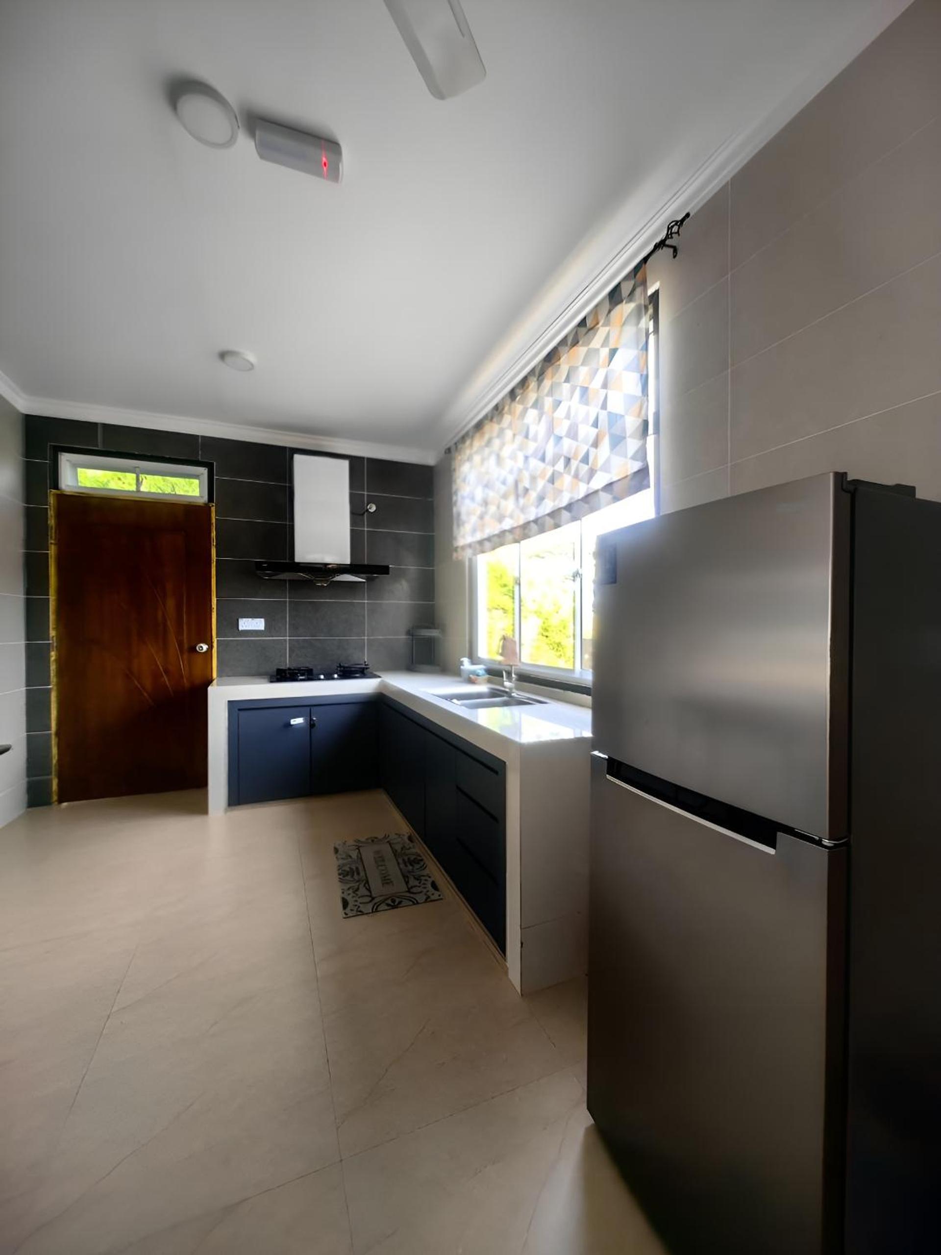 Family Room - Photo 39