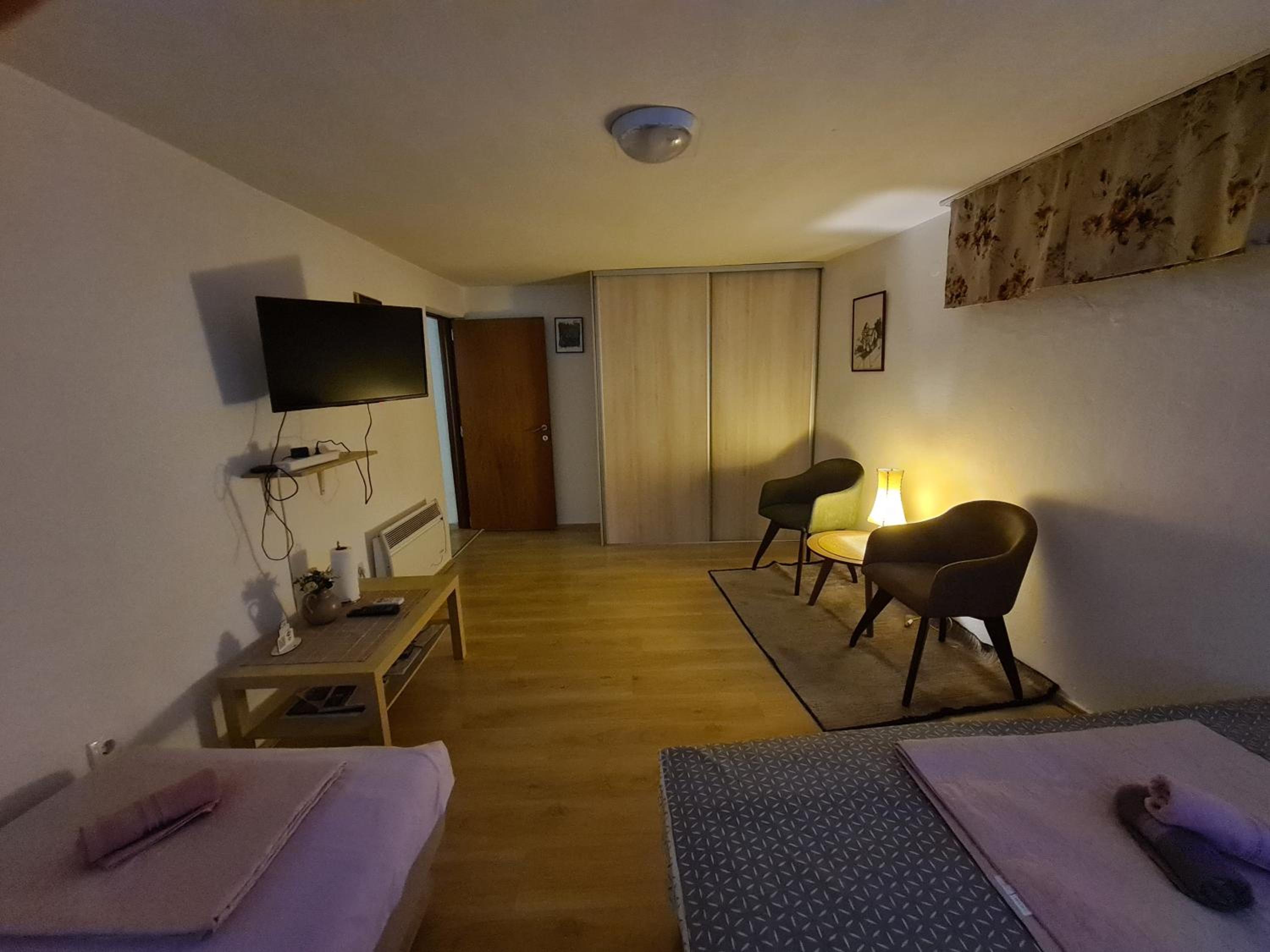 Apartment photo 1