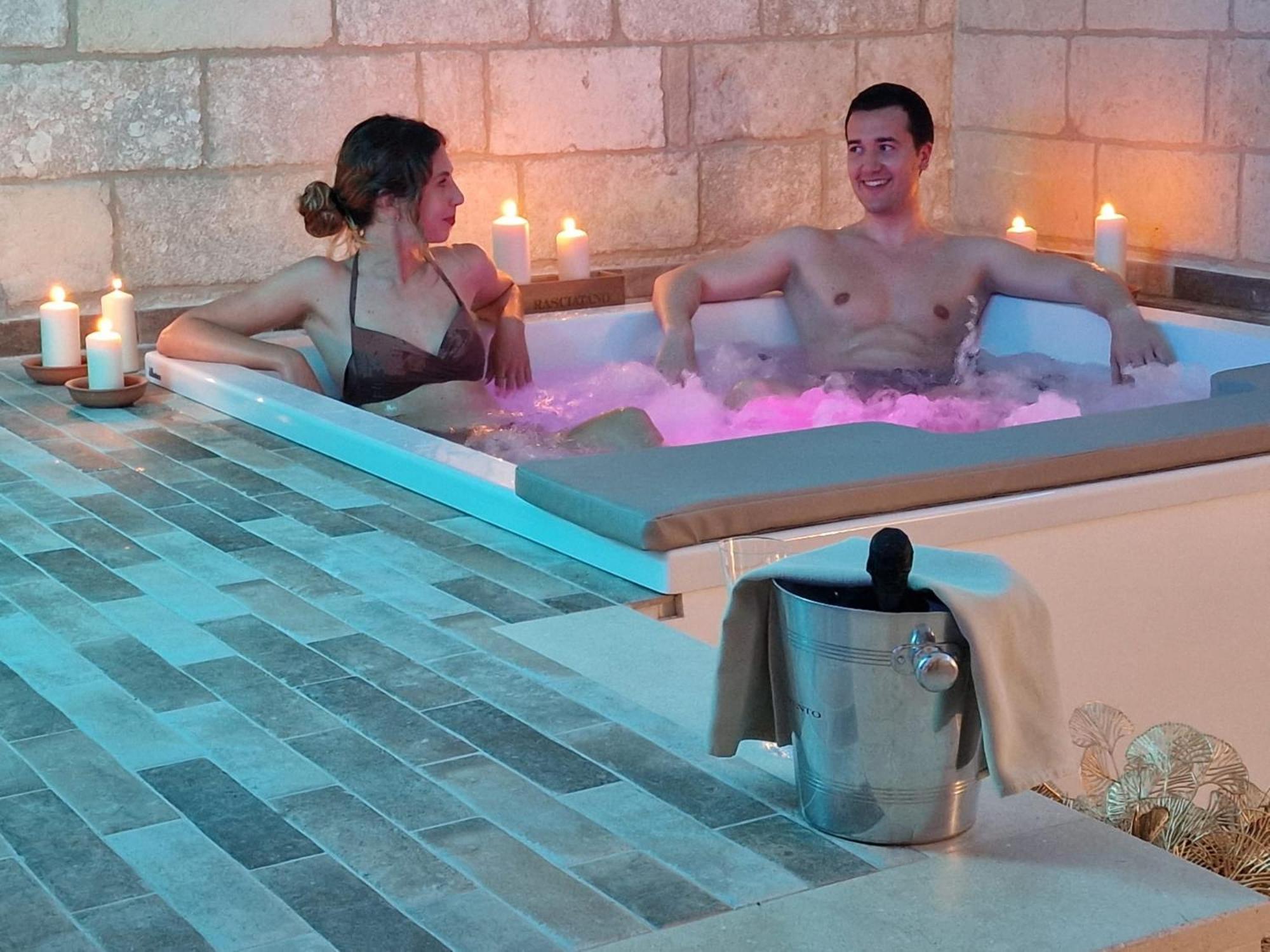 Queen Room with Spa Bath - Photo 3