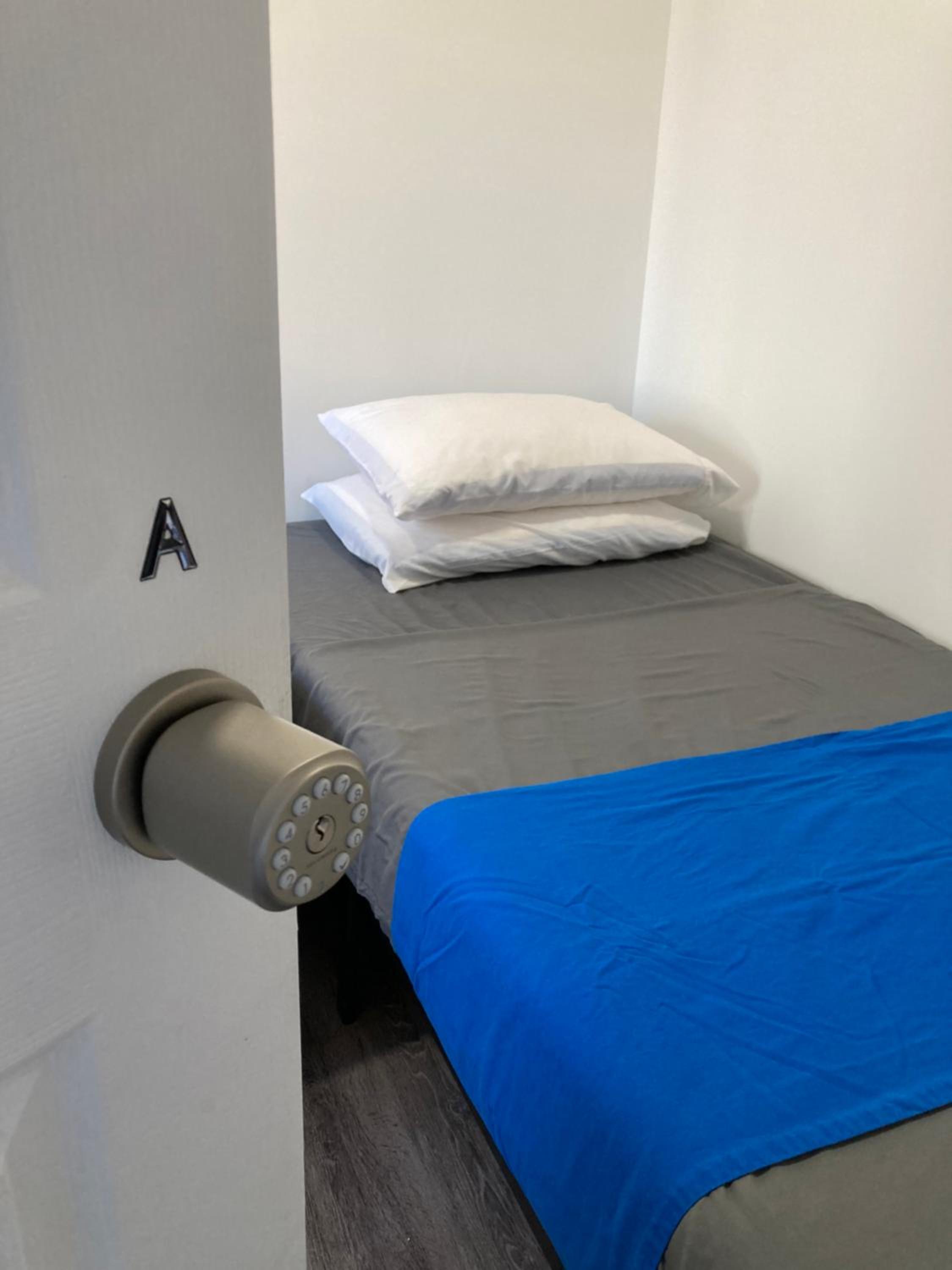 Budget Twin Room photo 2