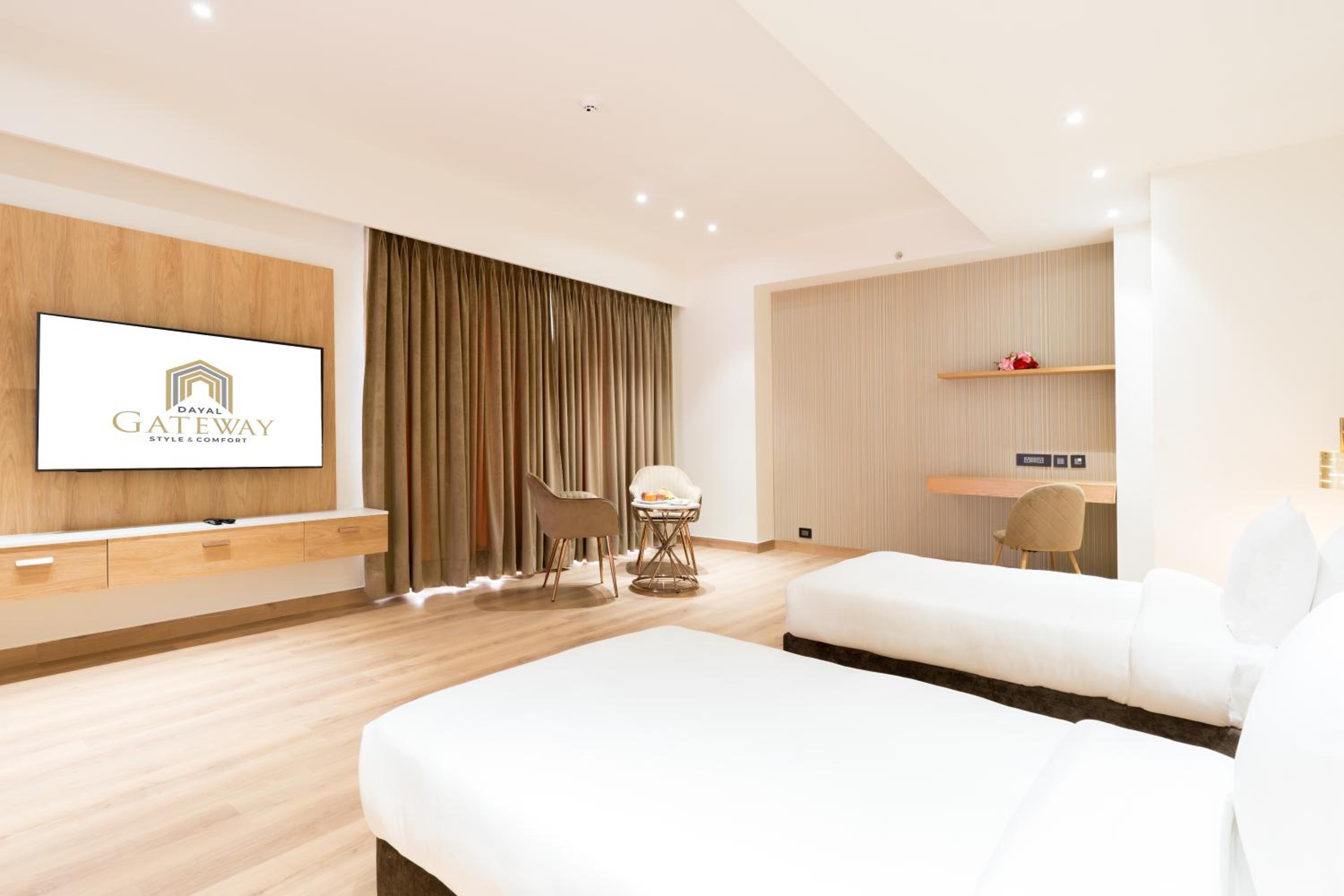 Deluxe Twin Room - Photo 8