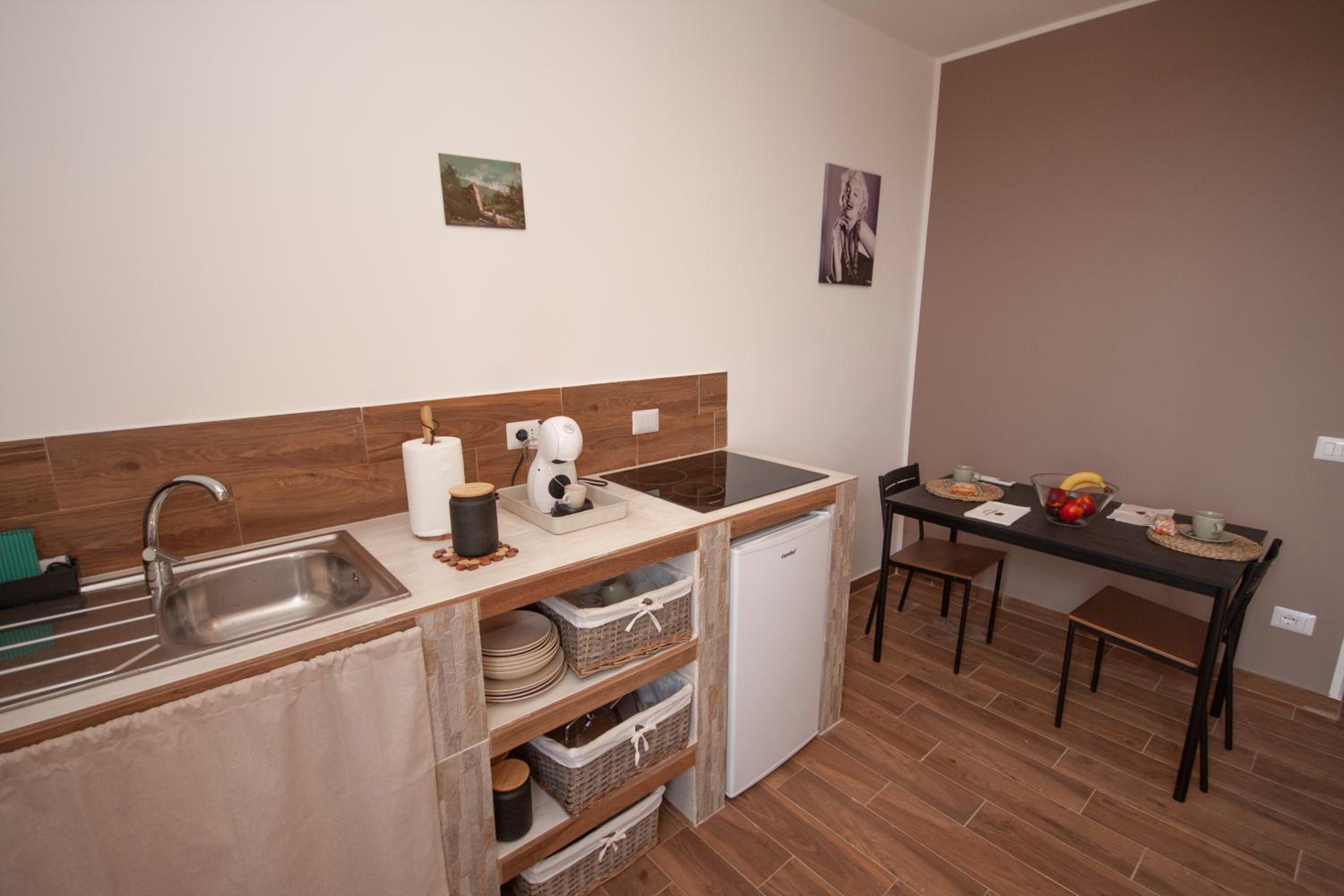 One-Bedroom House photo 2