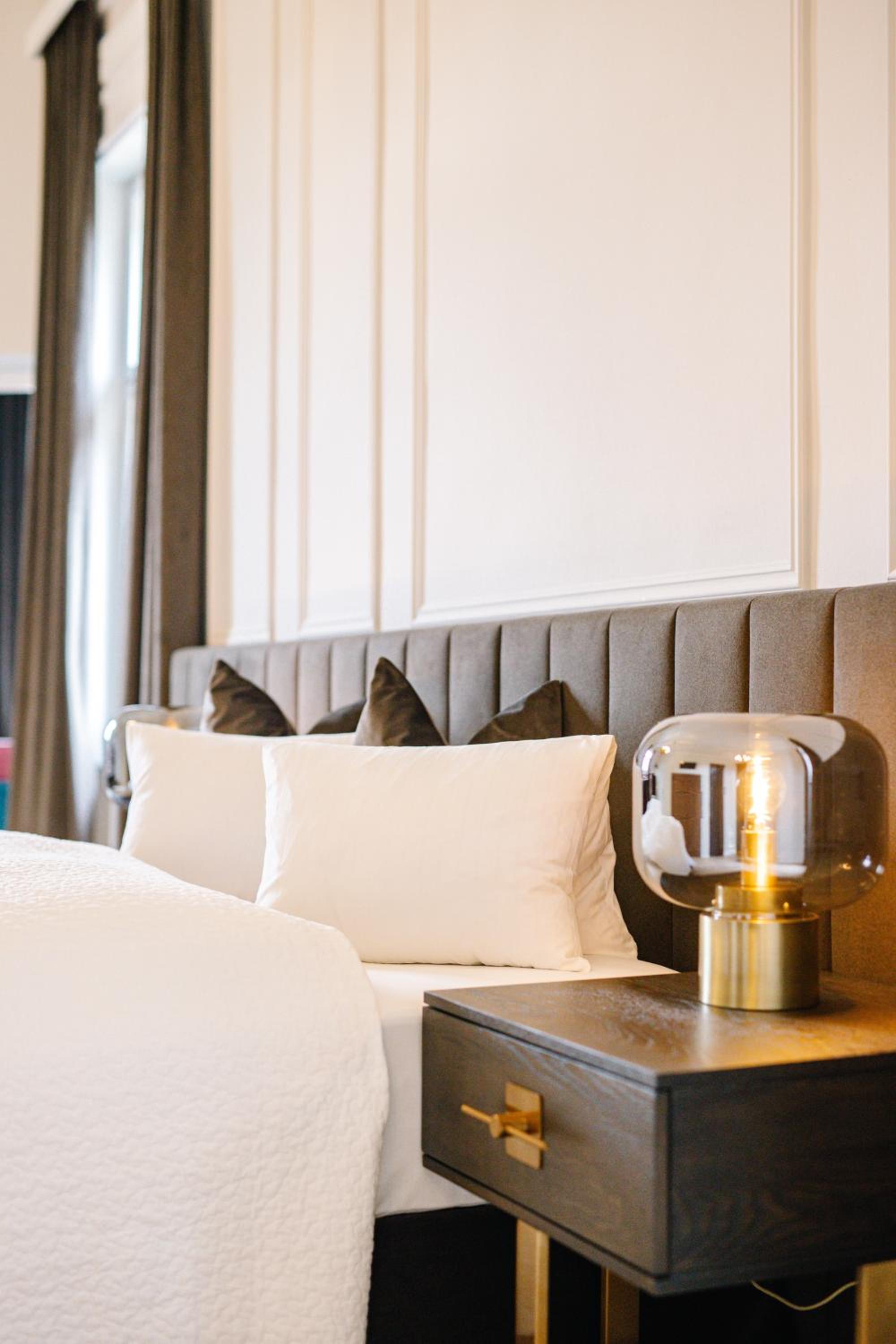 Suite - Photo 9