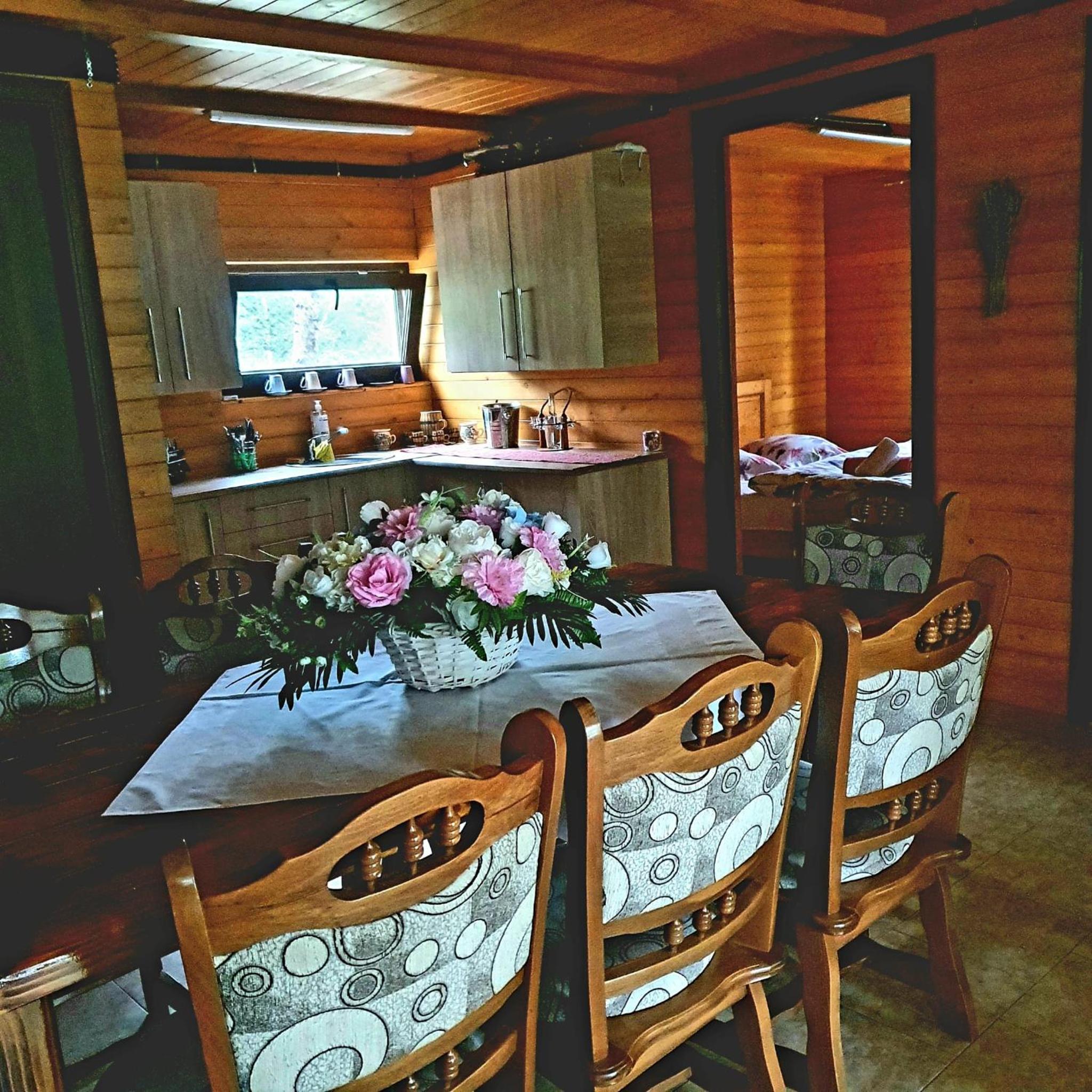 Seven-Bedroom House photo 3