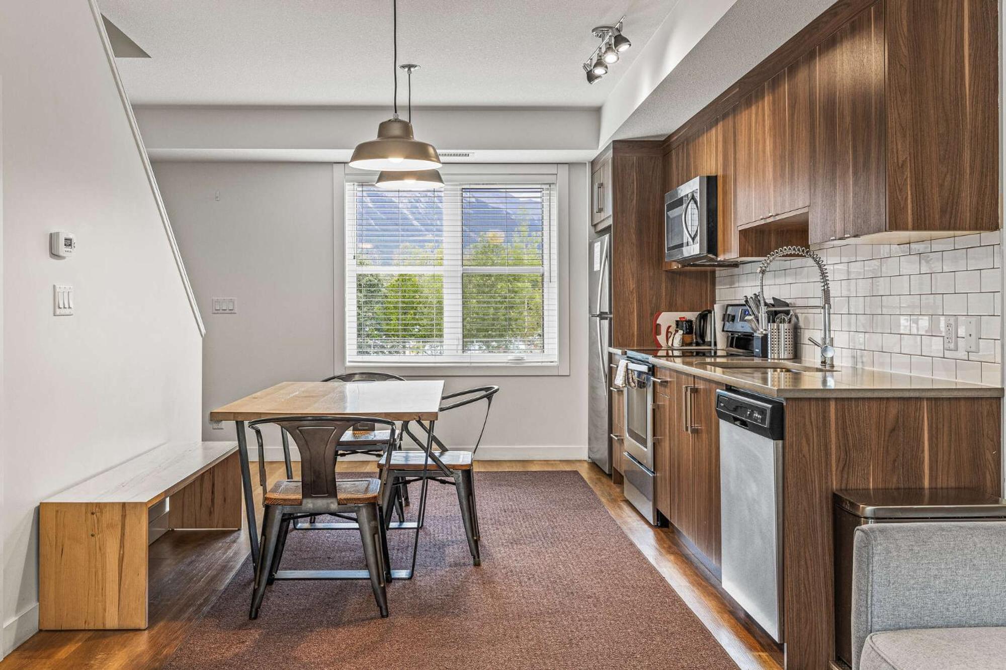Two-Bedroom Apartment - Self Check-In  photo 3