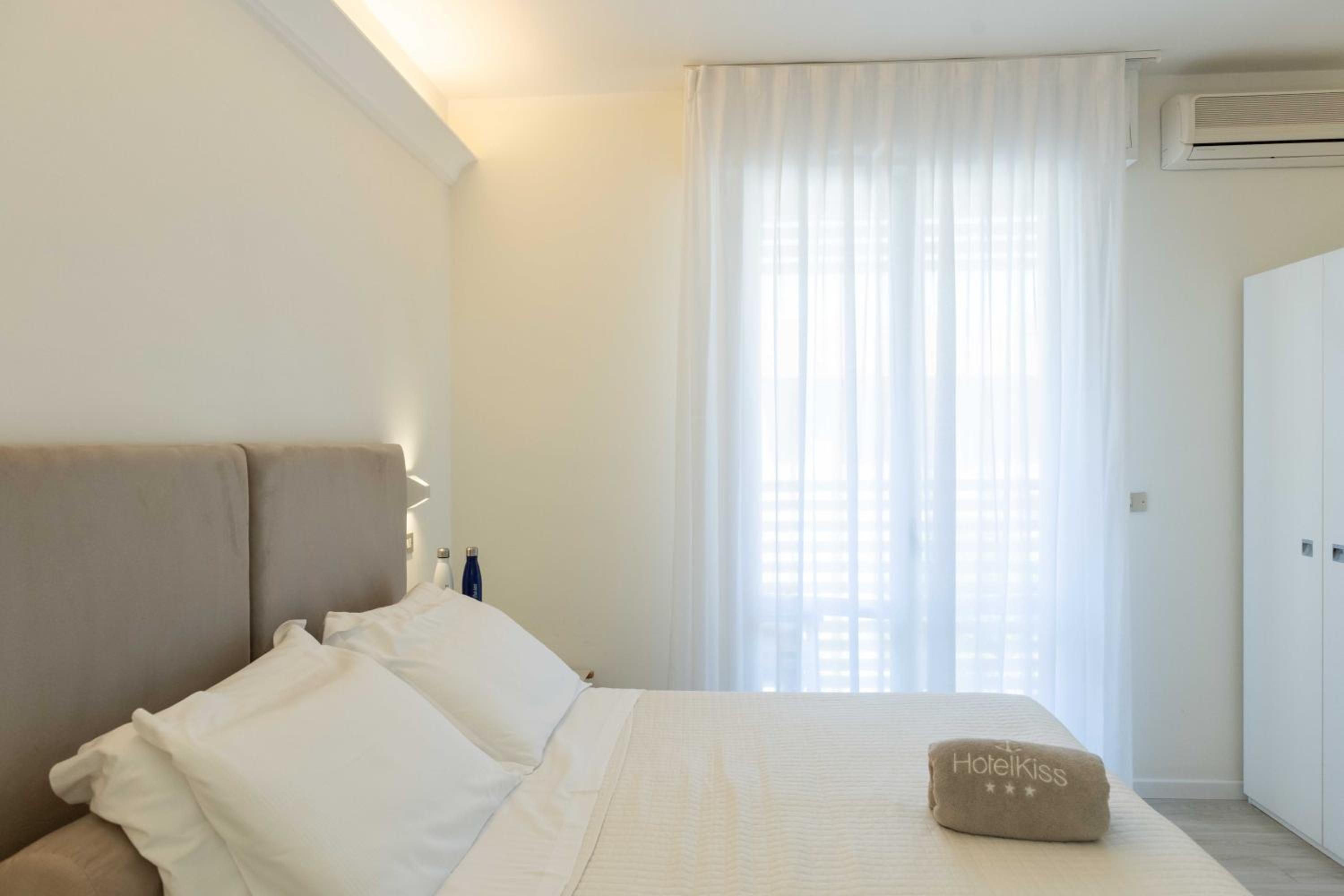 Double Room with Partial Sea View - Photo 14