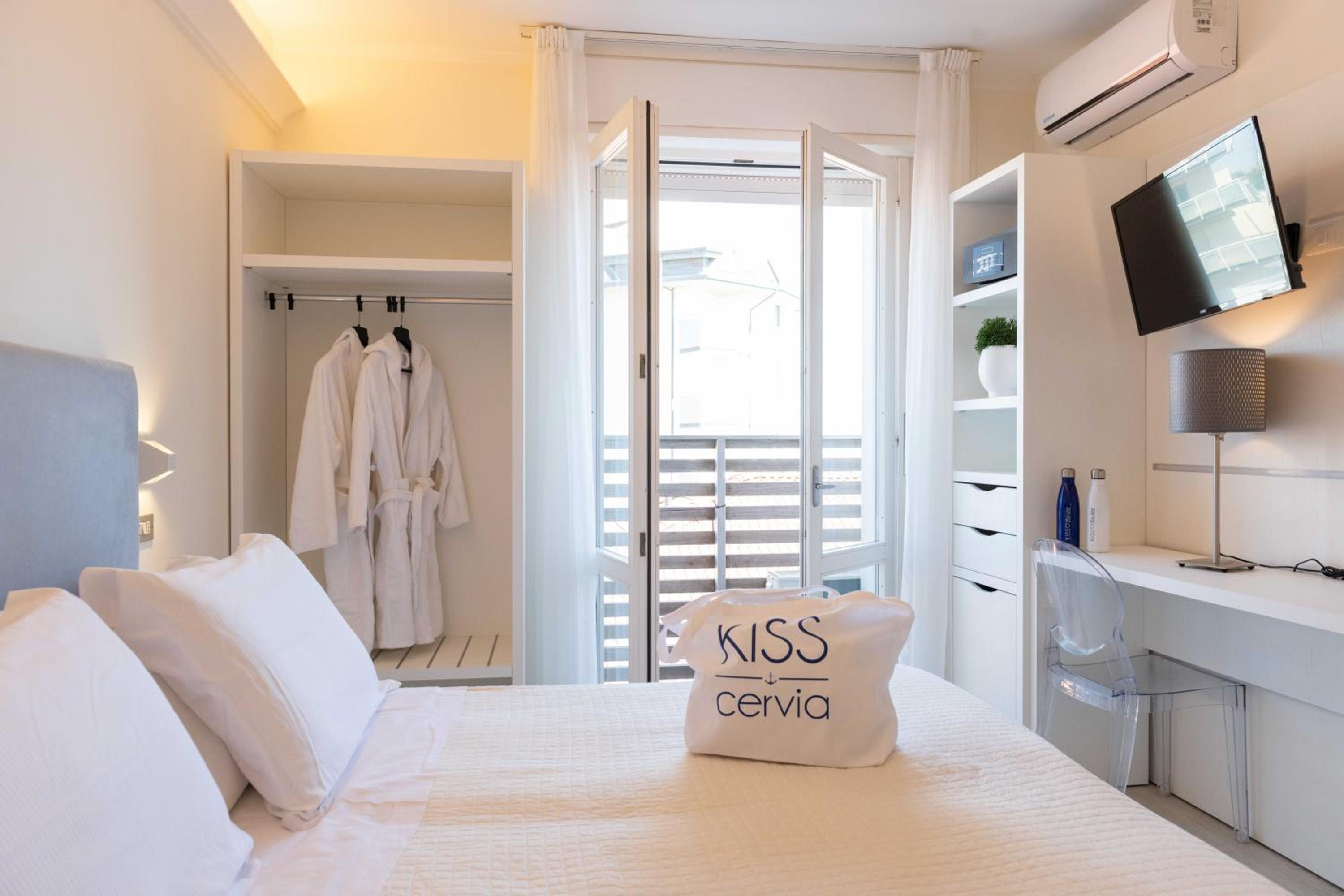 Double Room with Partial Sea View - Photo 6