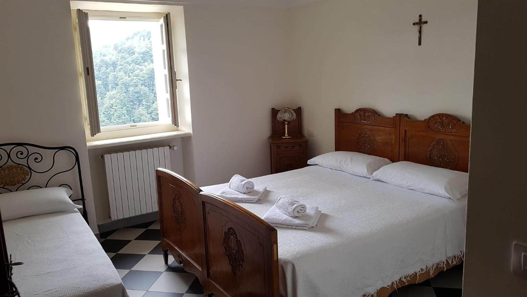 Standard Double Room photo 2