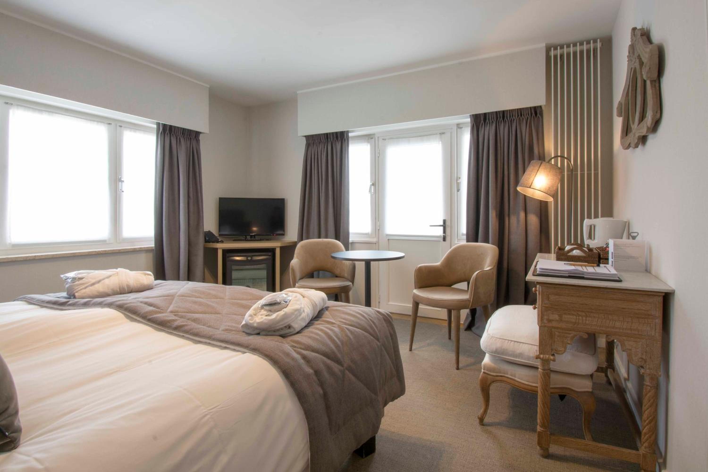 Superior Room with Balcony