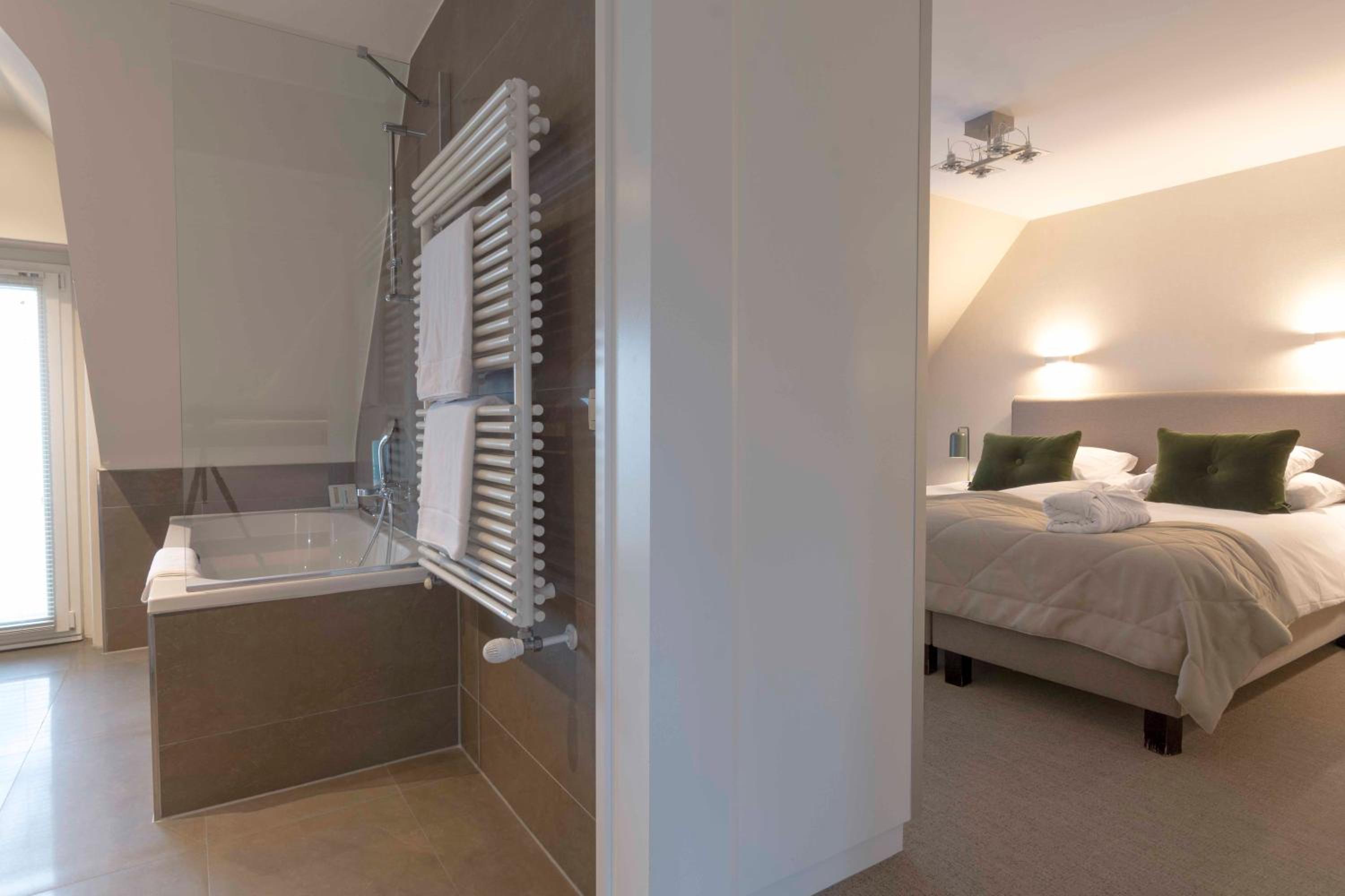 Comfort Room with Balcony