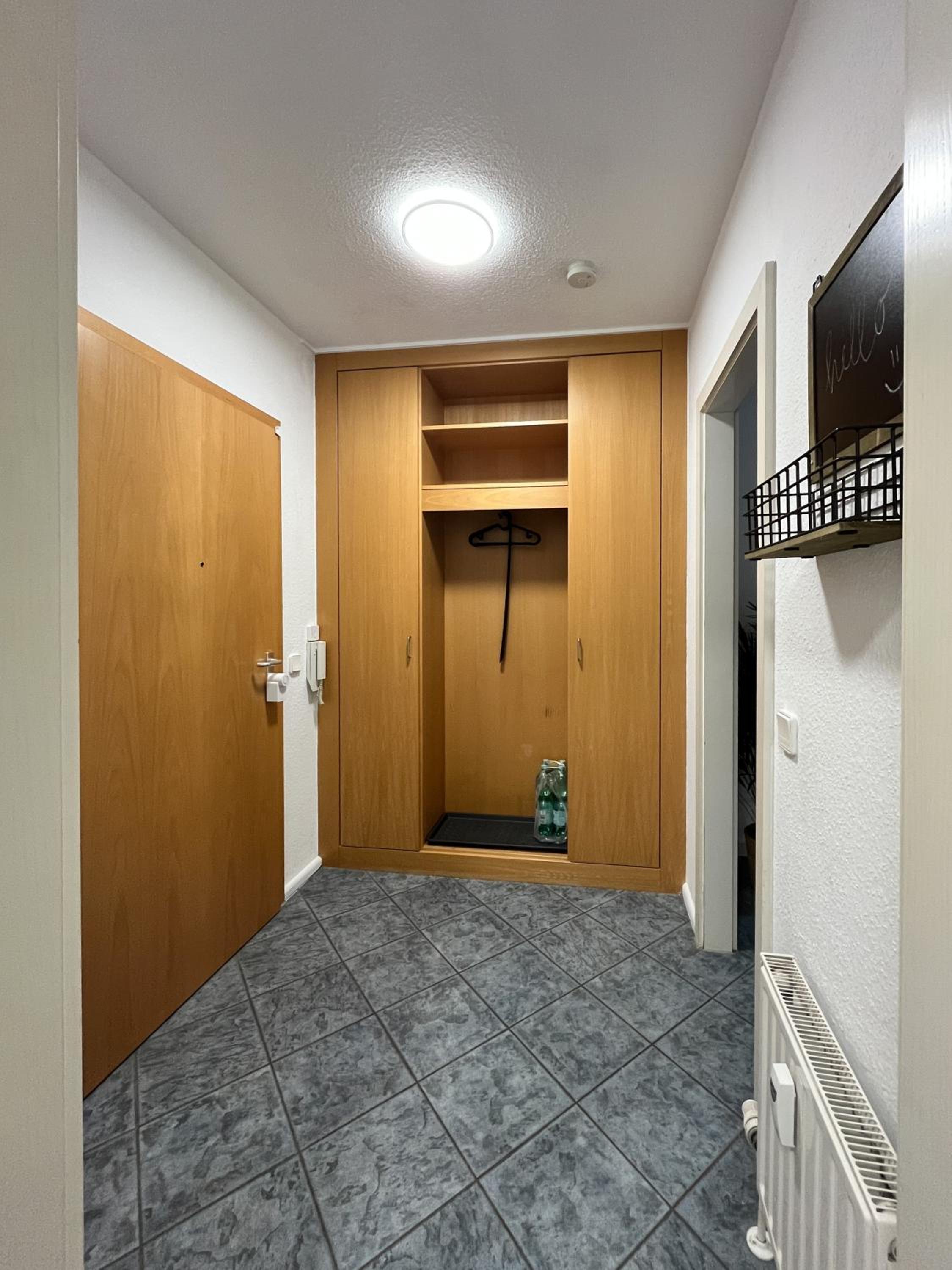 One-Bedroom Apartment photo 2