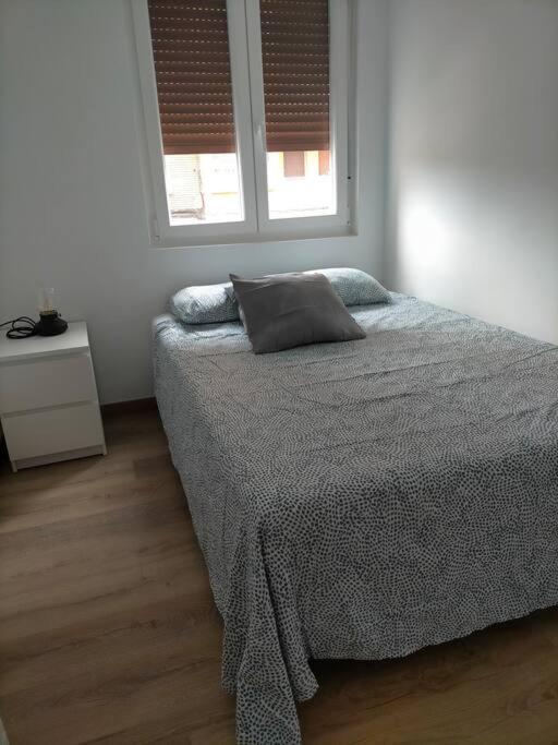 Three-Bedroom Apartment photo 2