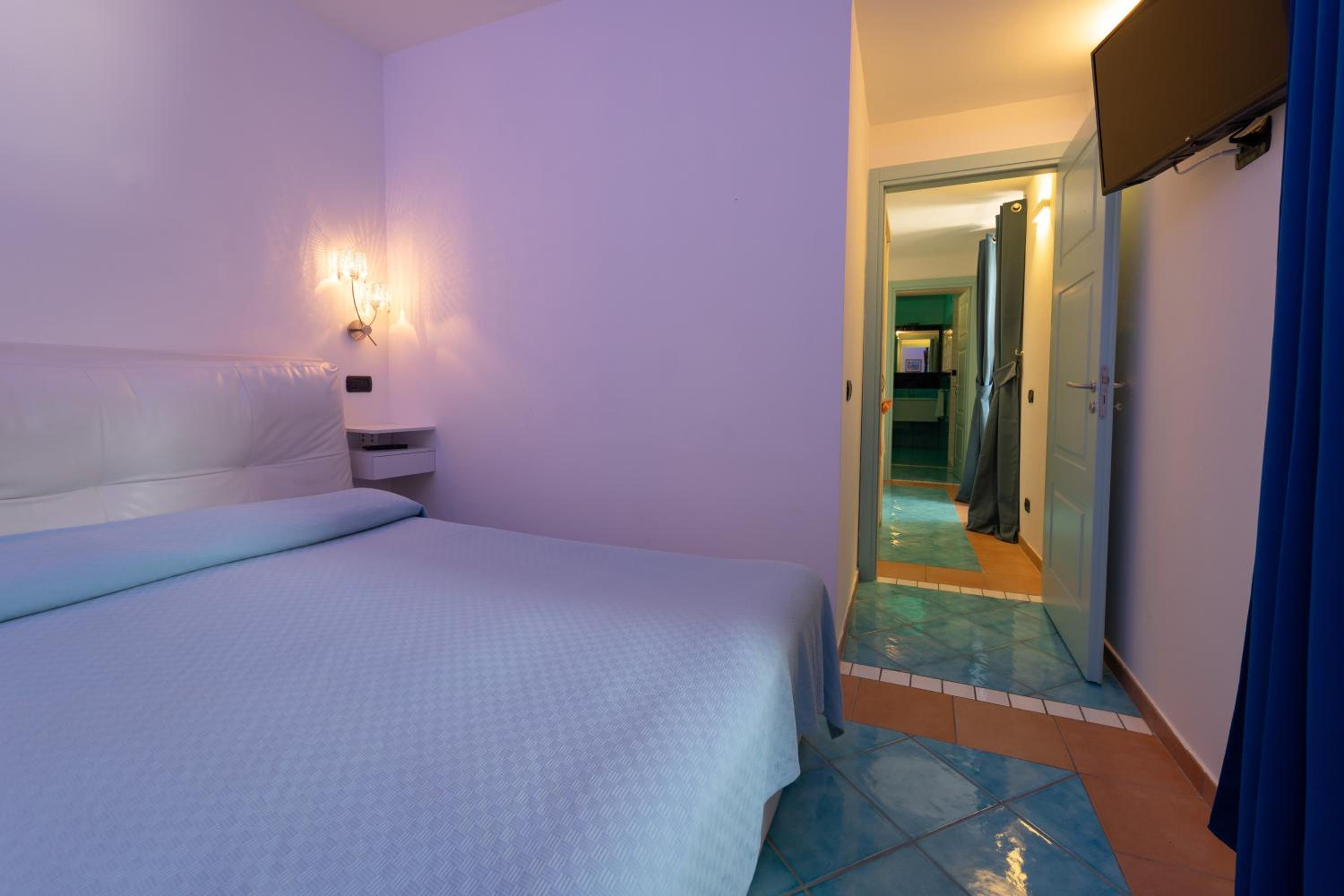Deluxe Triple Room with Sea View photo 1