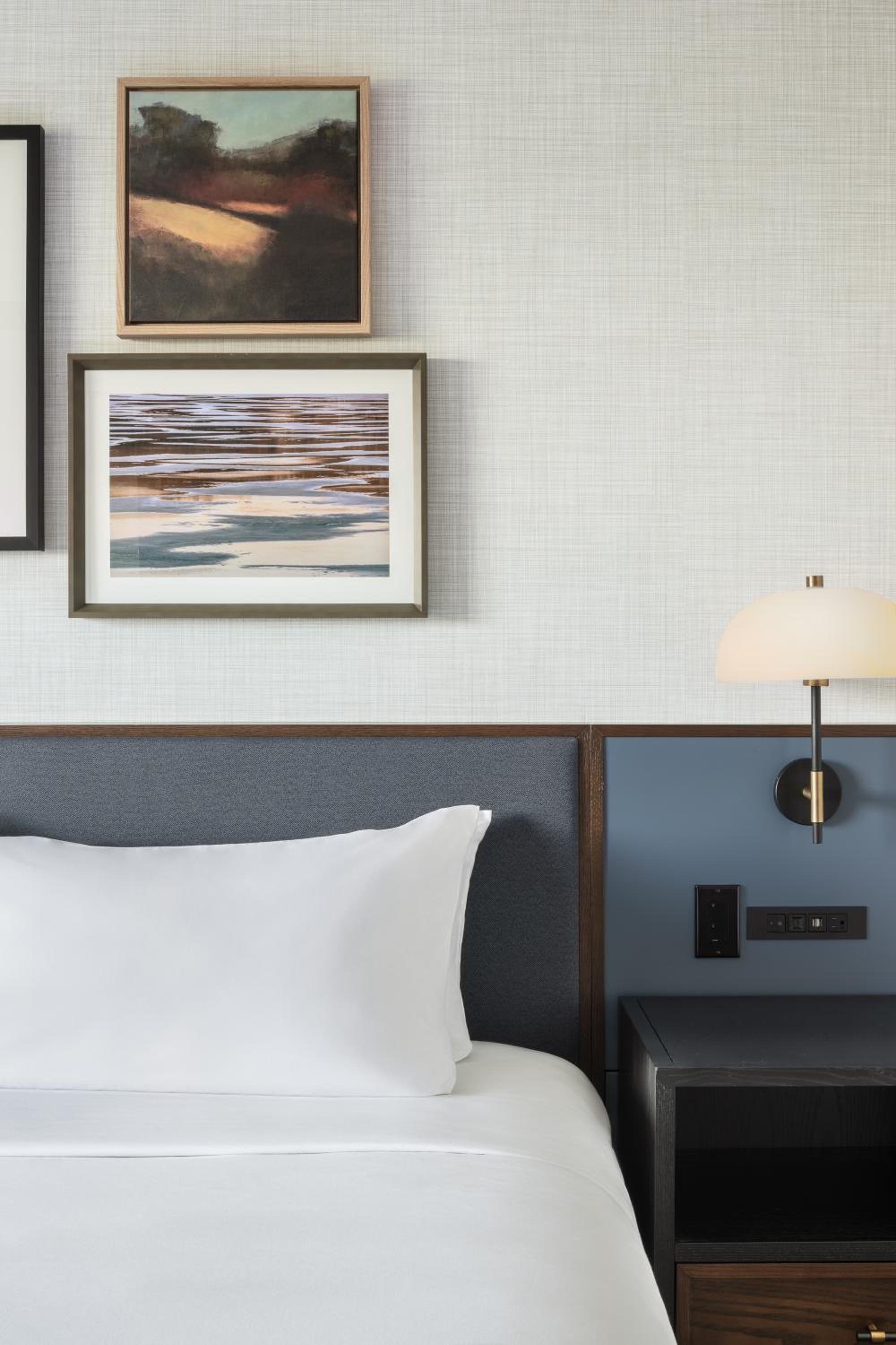 King Room with River View - Photo 4