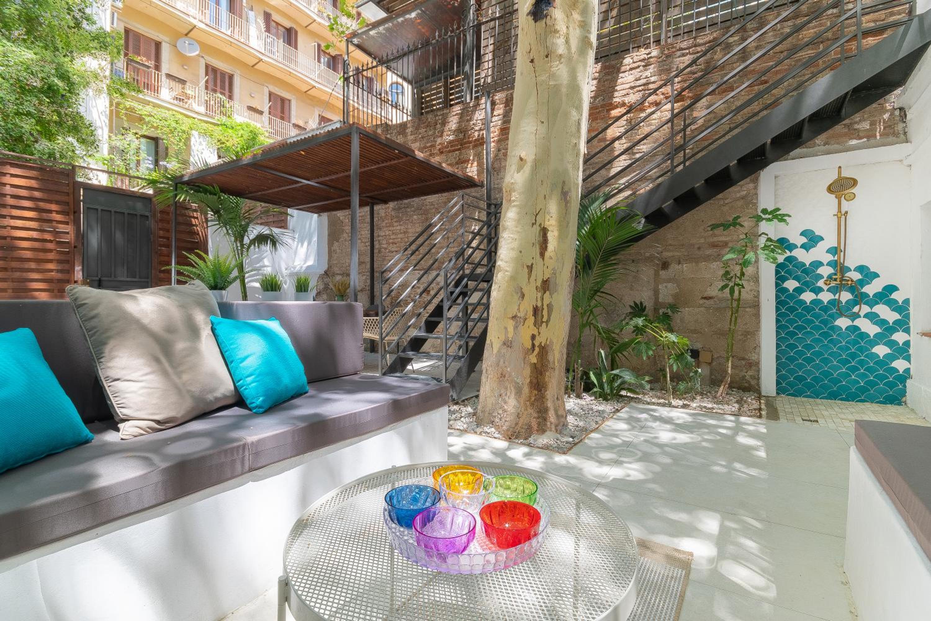Apartment with Terrace 8 photo 3