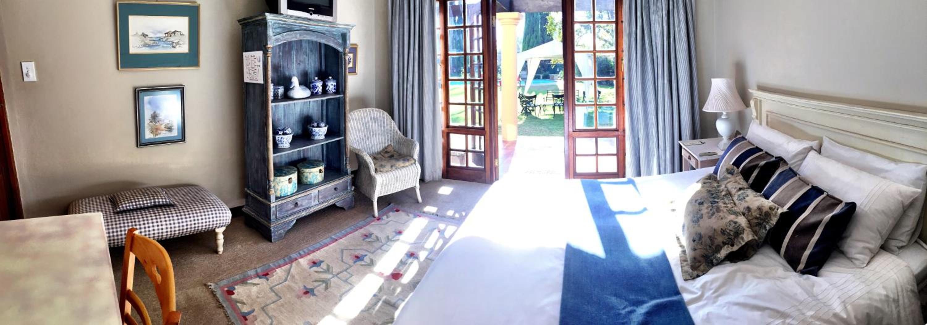 Double Room with Garden View - Photo 10