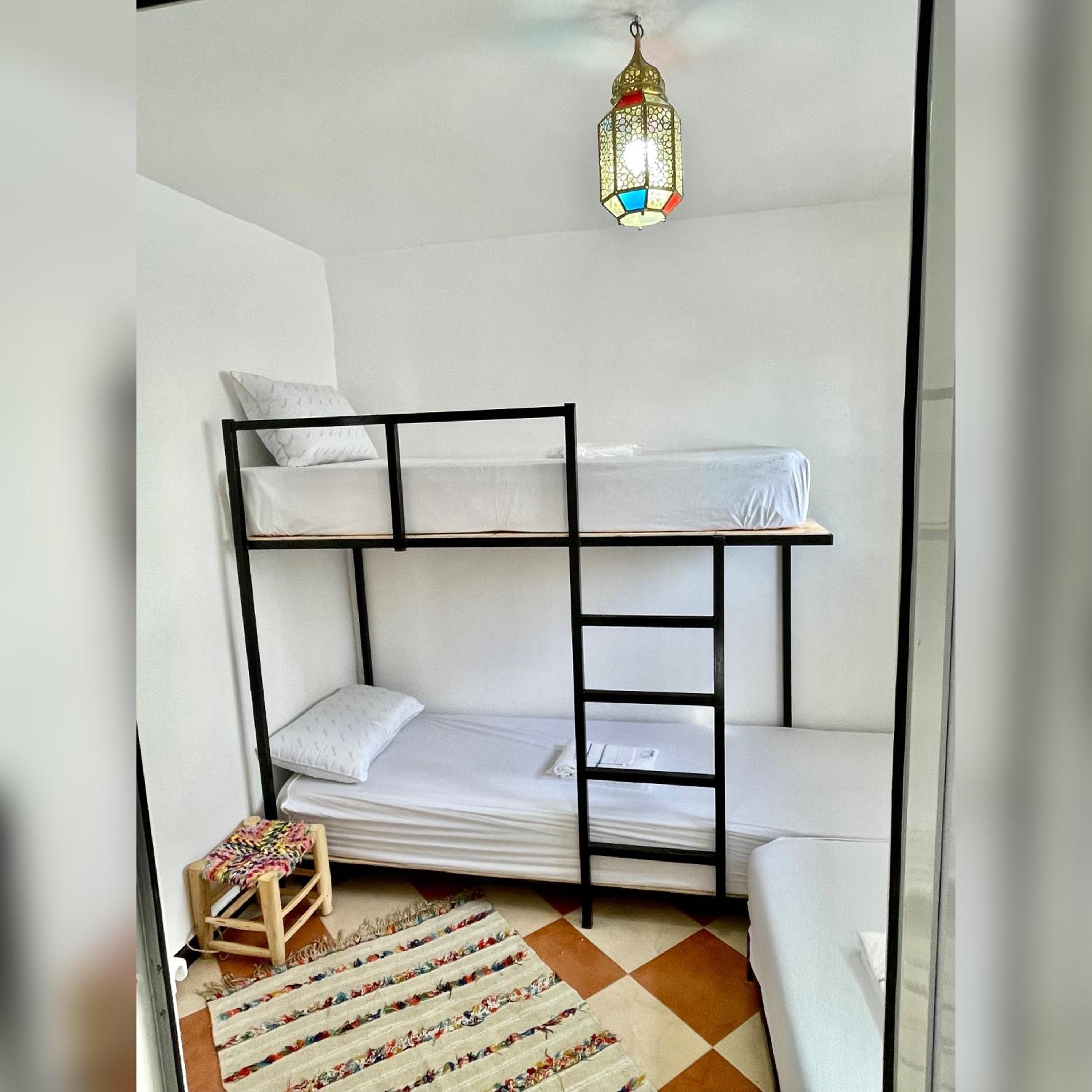 6-Bed Mixed Dormitory Room photo 1