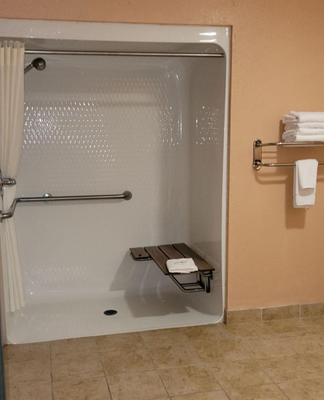 Quality Inn & Suites Mount Pleasant, Zdjęcie 4