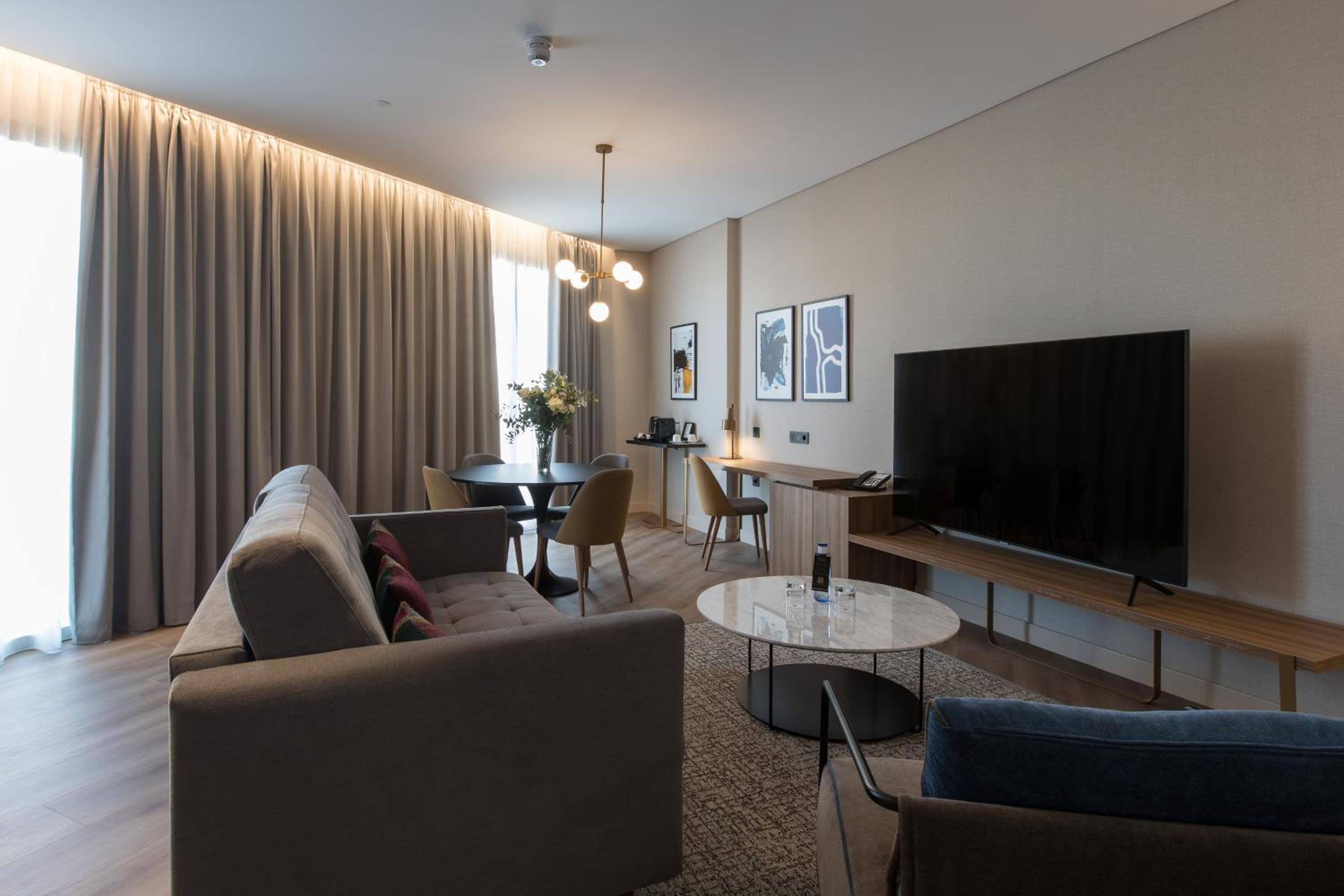 Family Suite thumbnail 6