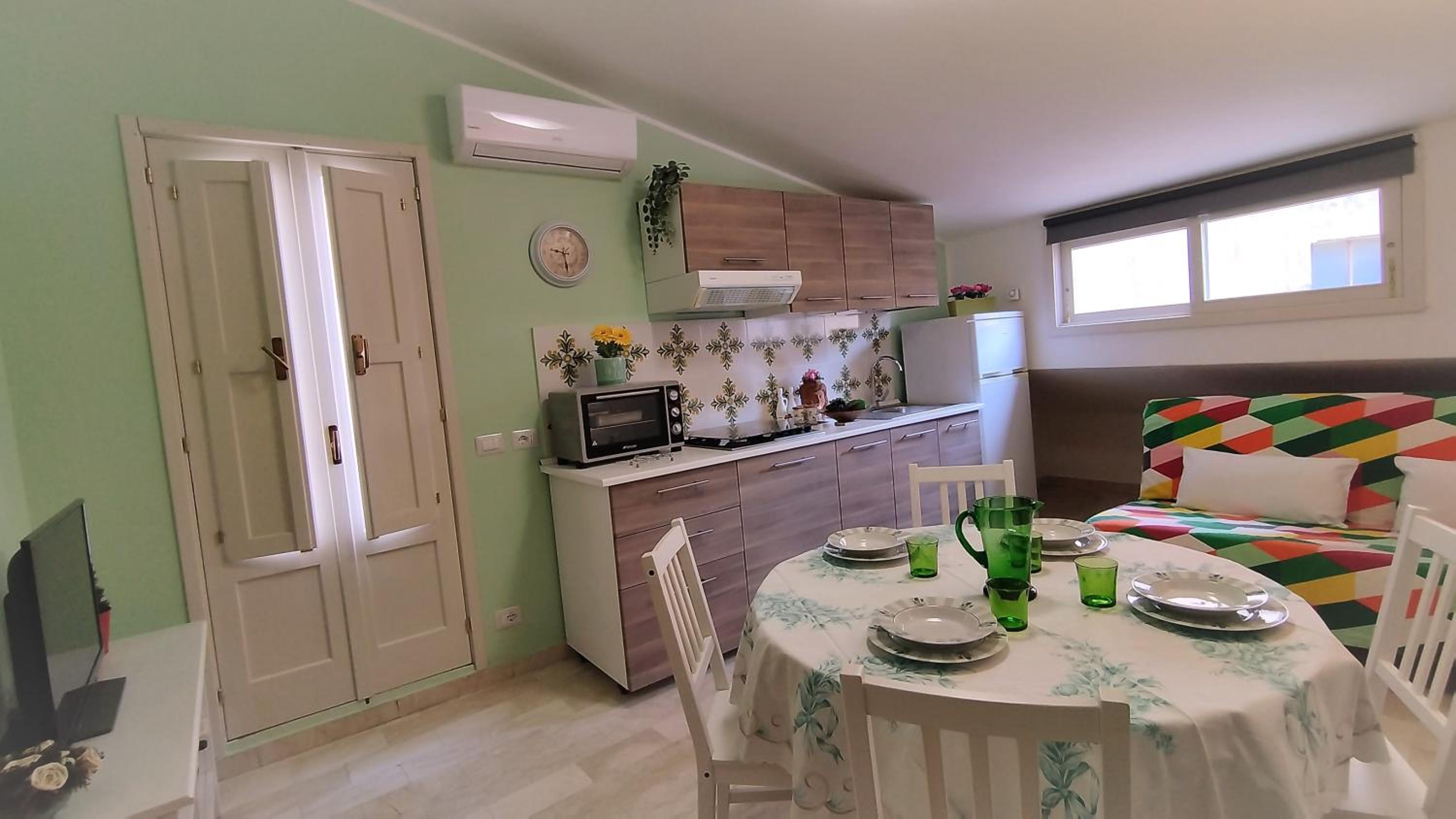 Apartment with Terrace - Photo 26