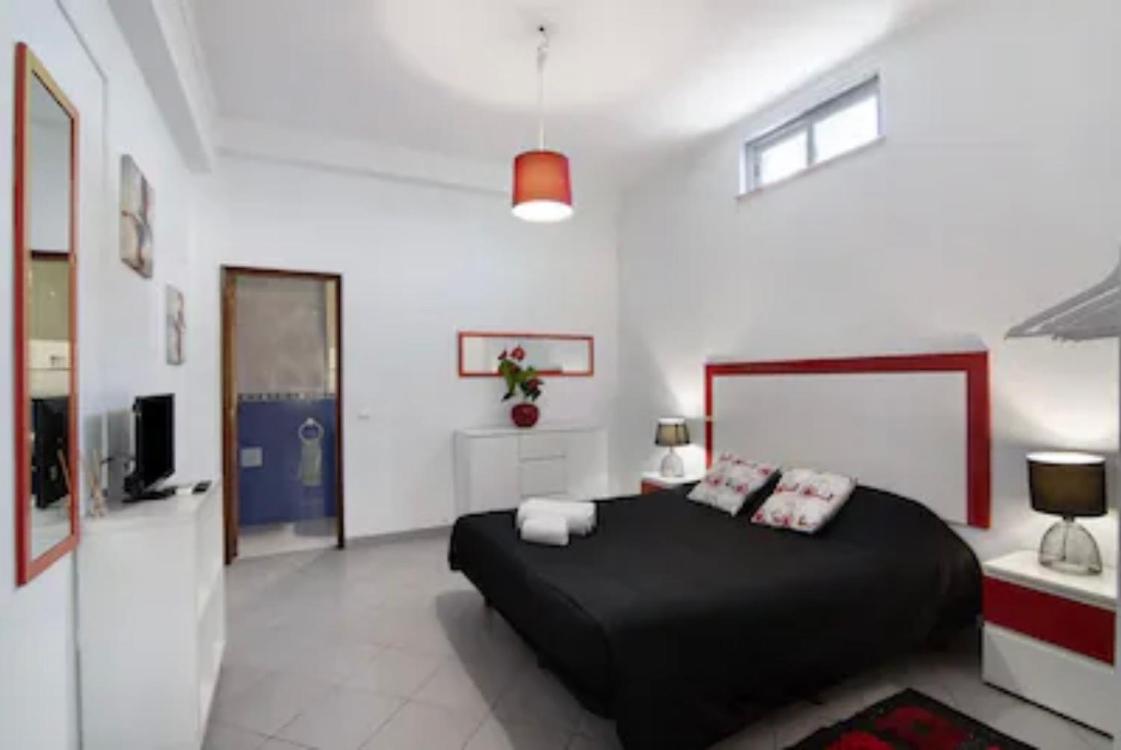 One-Bedroom Apartment - Photo 19