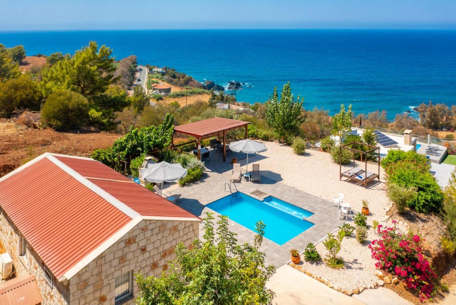  Villa With Private Pool photo 2