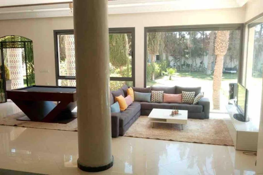 Villa photo 1