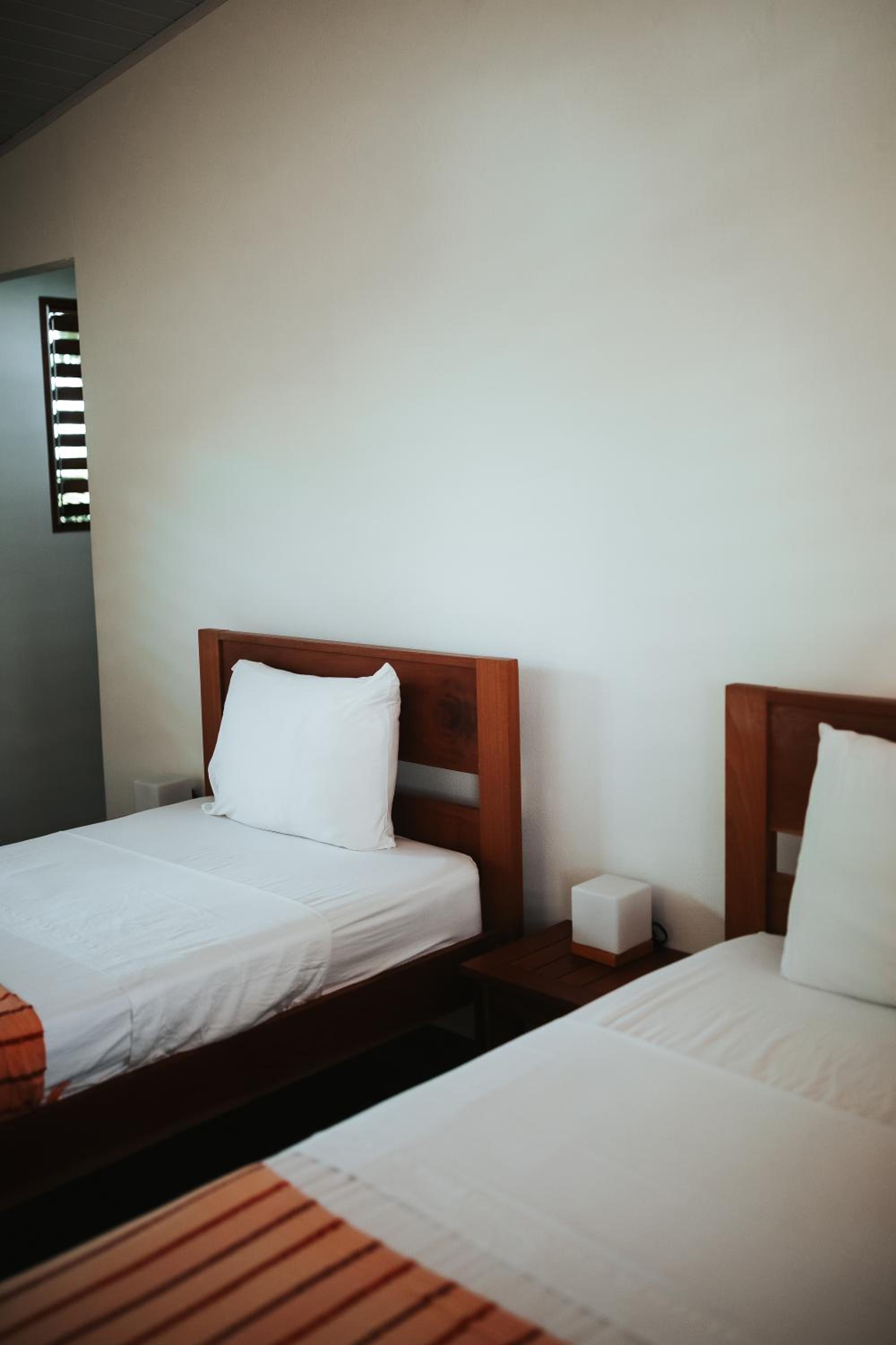 Economy Twin Room photo 2