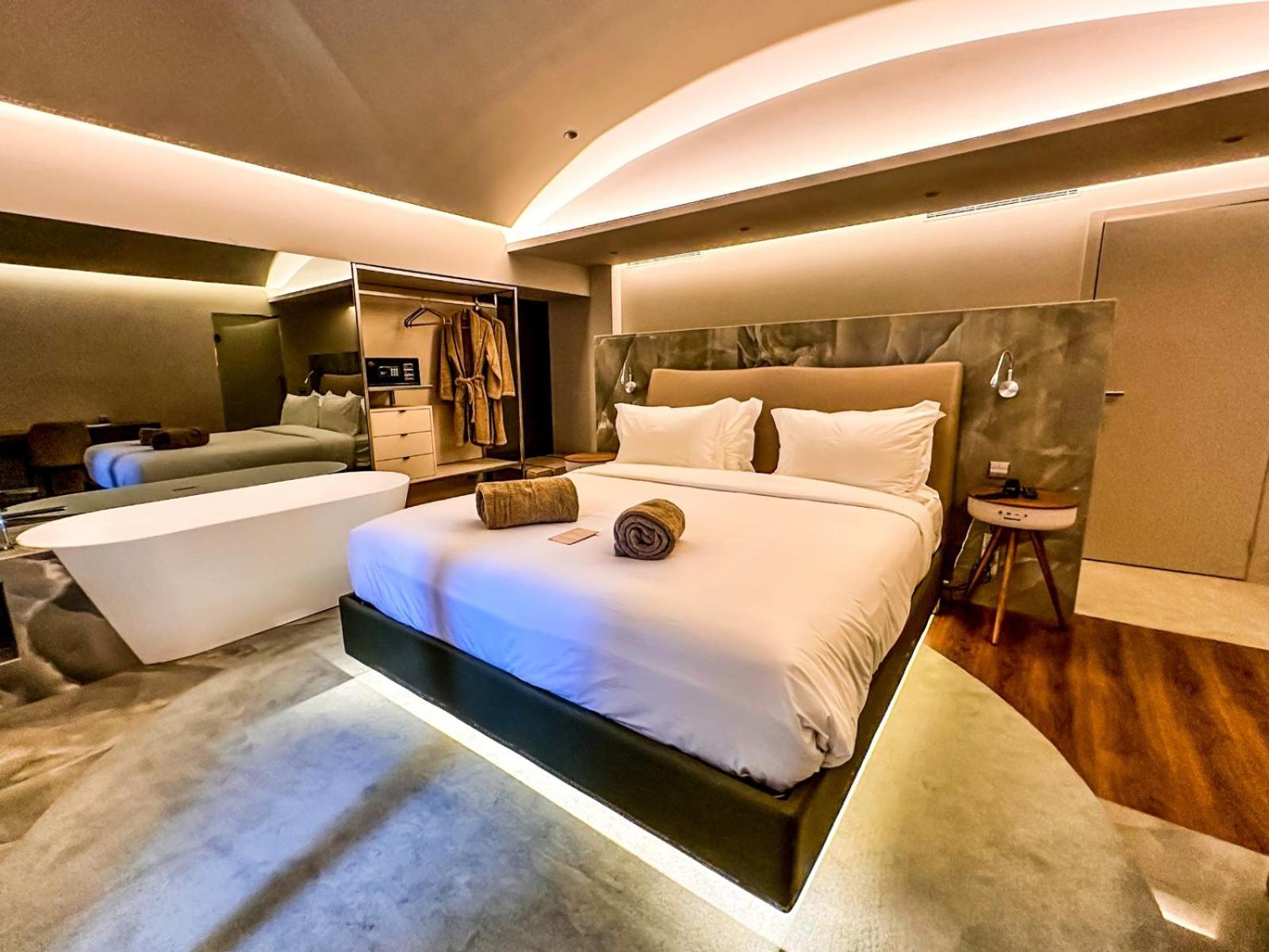 Superior Suite photo 3