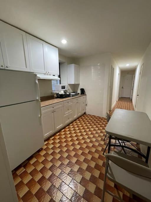 One-Bedroom Apartment photo 3