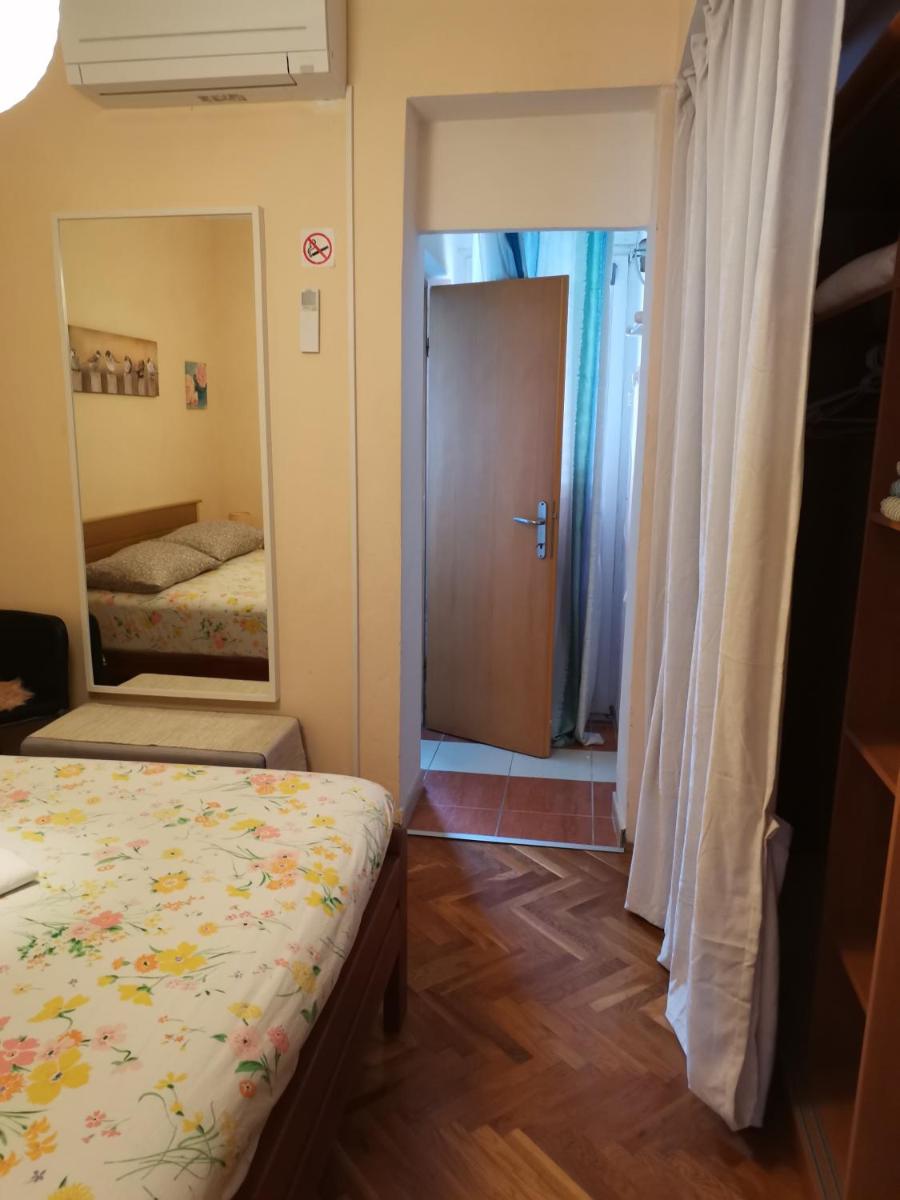 Apartment with Terrace photo 3
