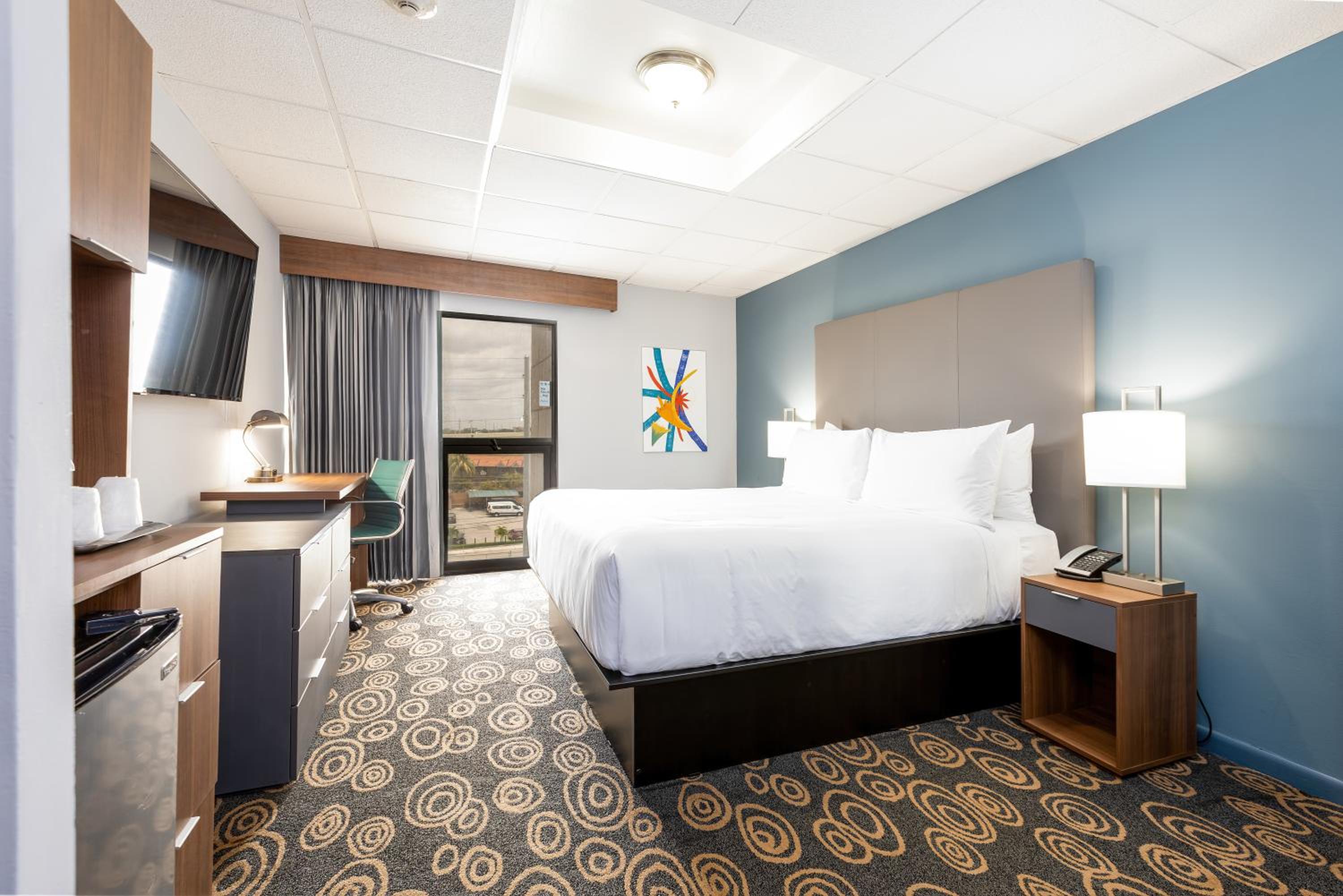 Standard King Room - Disability Accessible