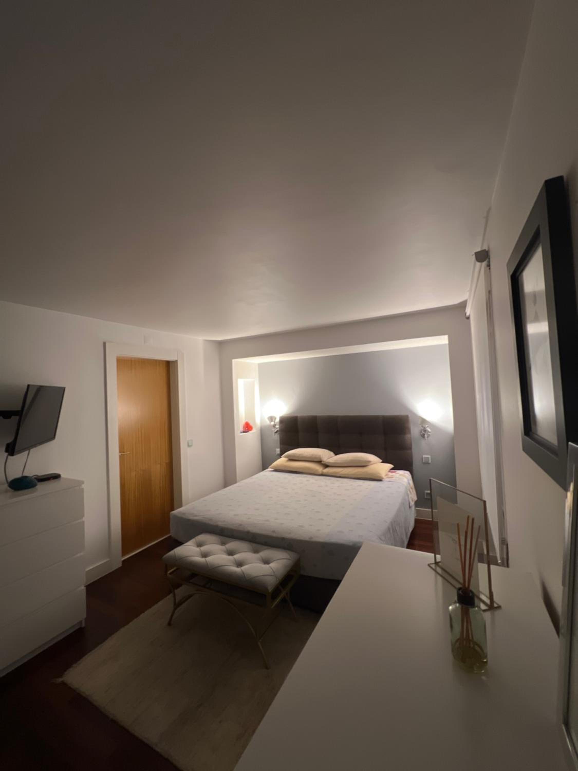 Three-Bedroom Apartment photo 1