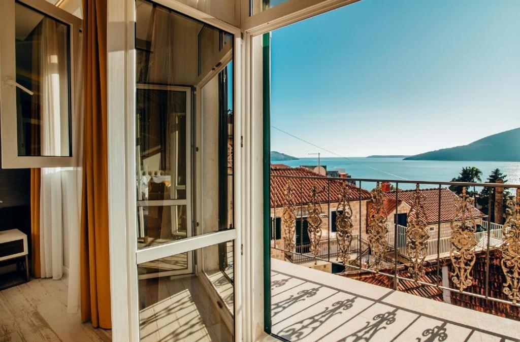 Superior Studio with Balcony and Sea View