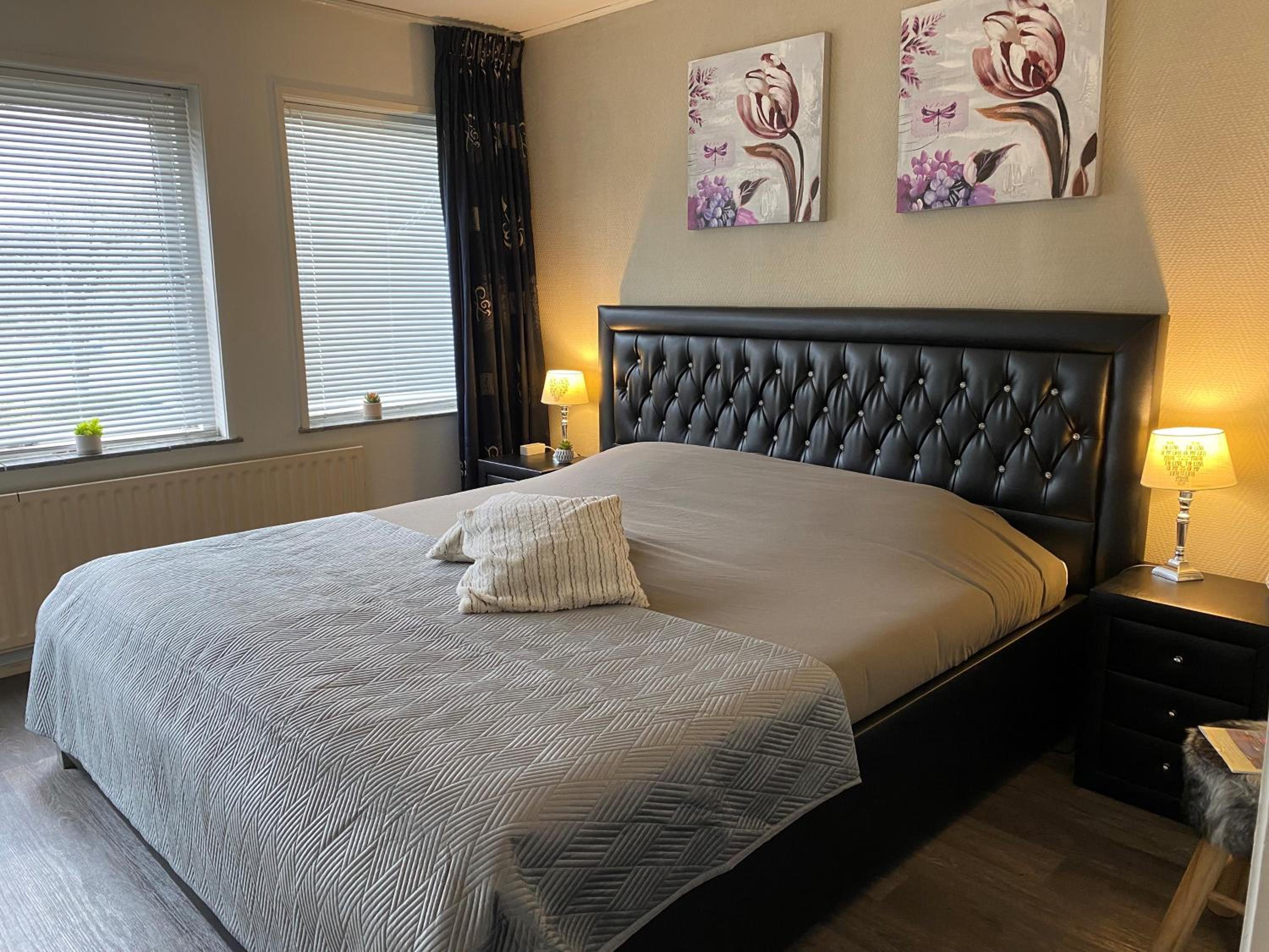 Deluxe Double Room With Shower photo 1