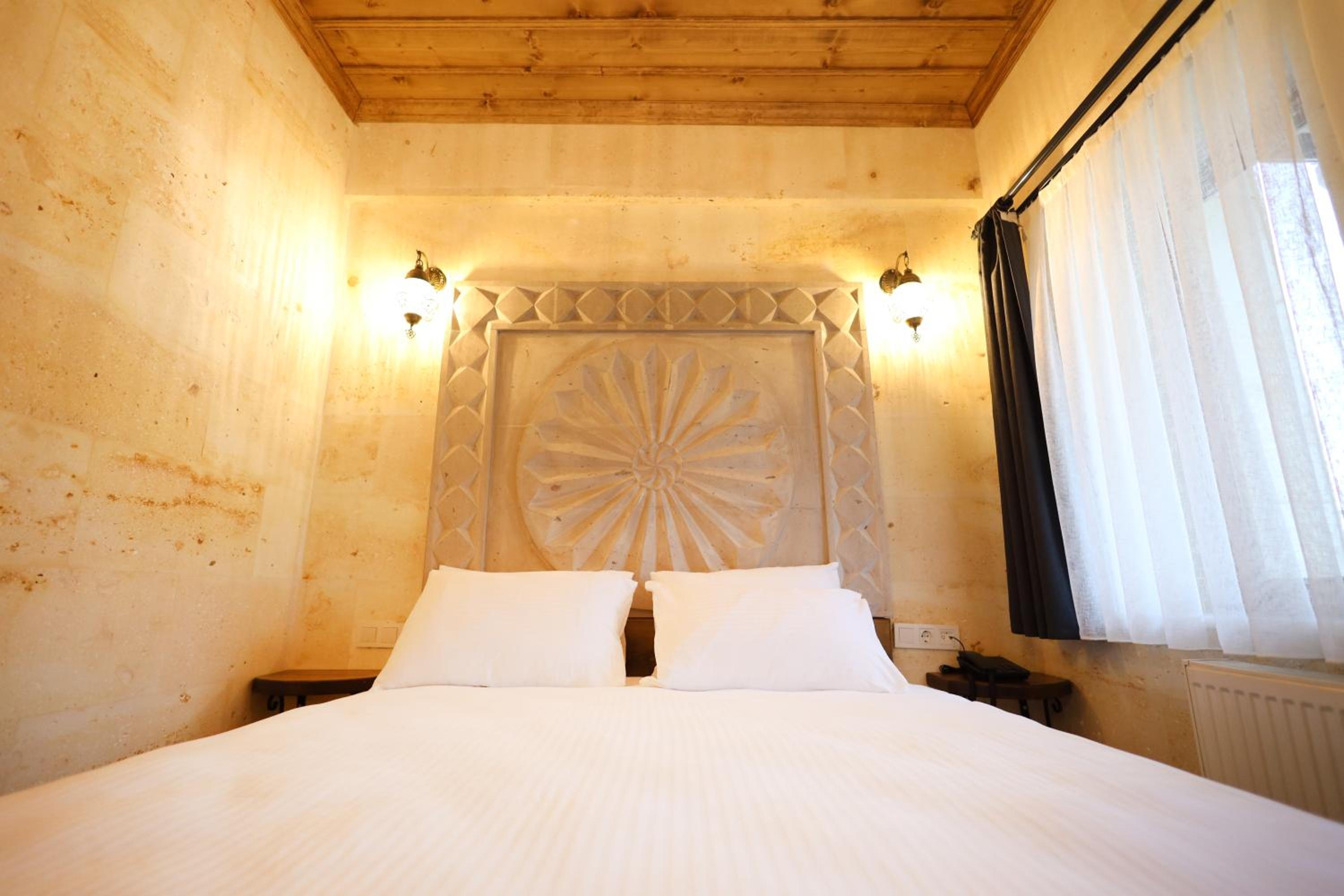 Double Room with Balcony photo 3