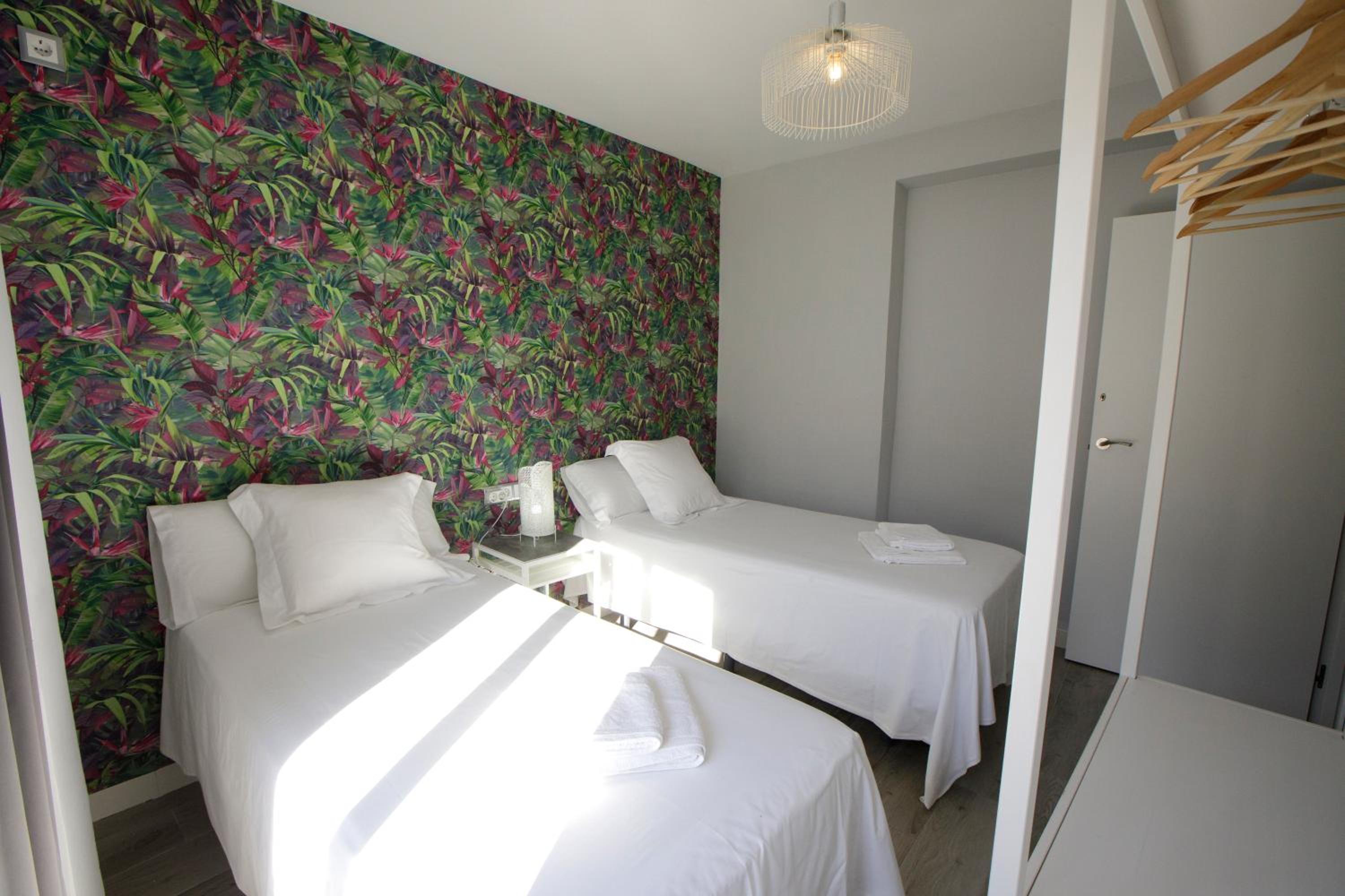Apartment - Photo 32
