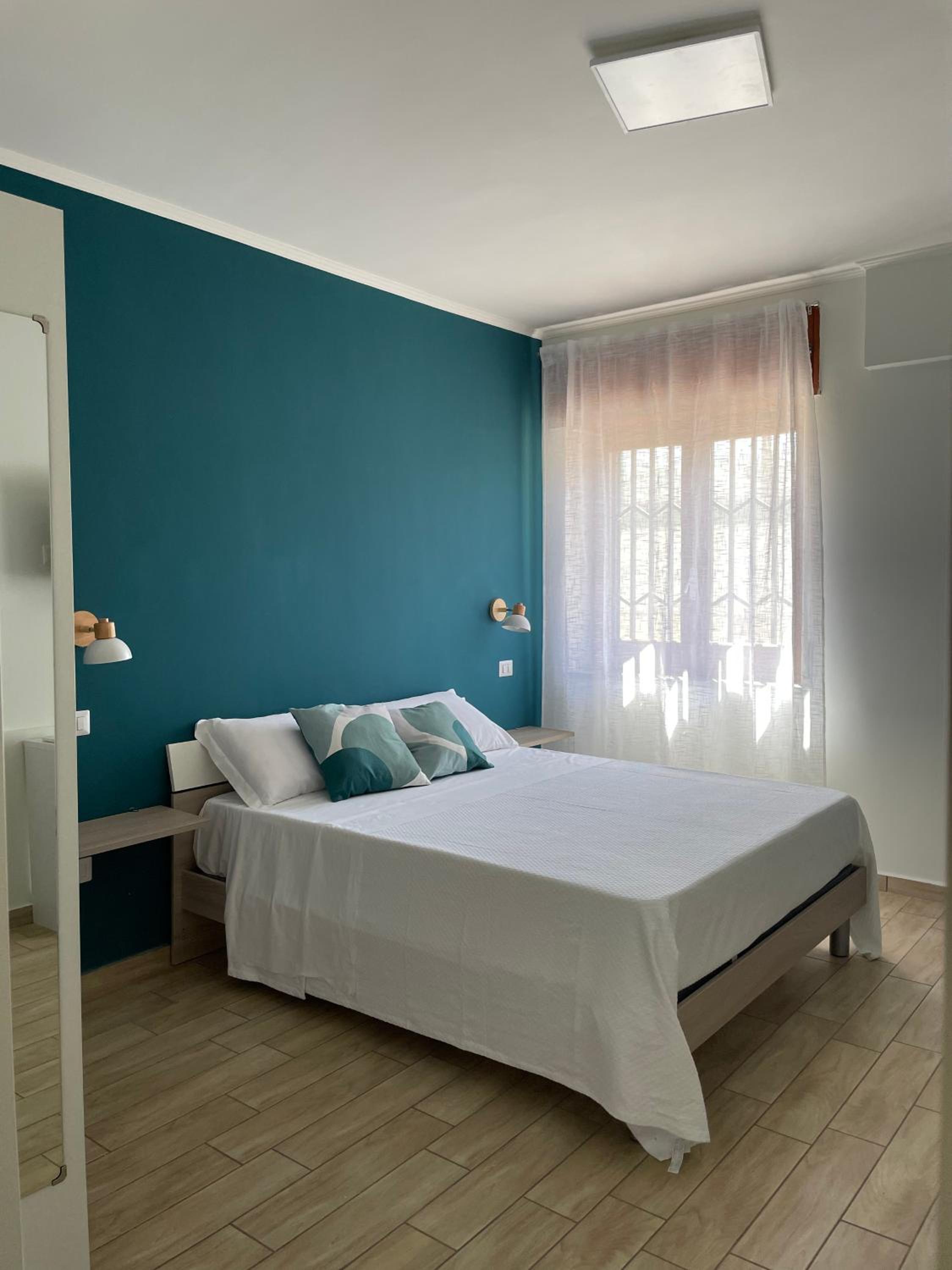 Deluxe Triple Room - Photo 5