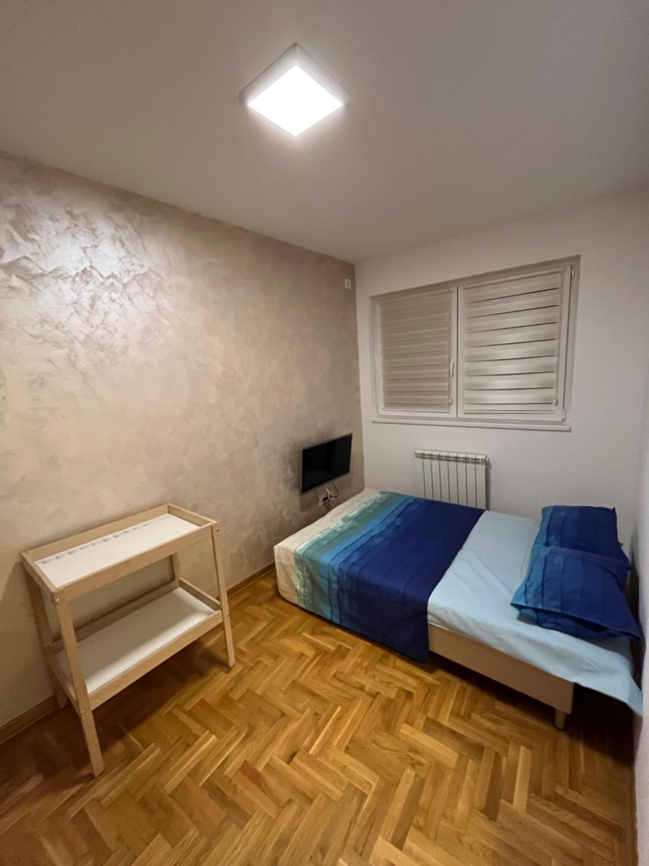 One-Bedroom Apartment photo 3